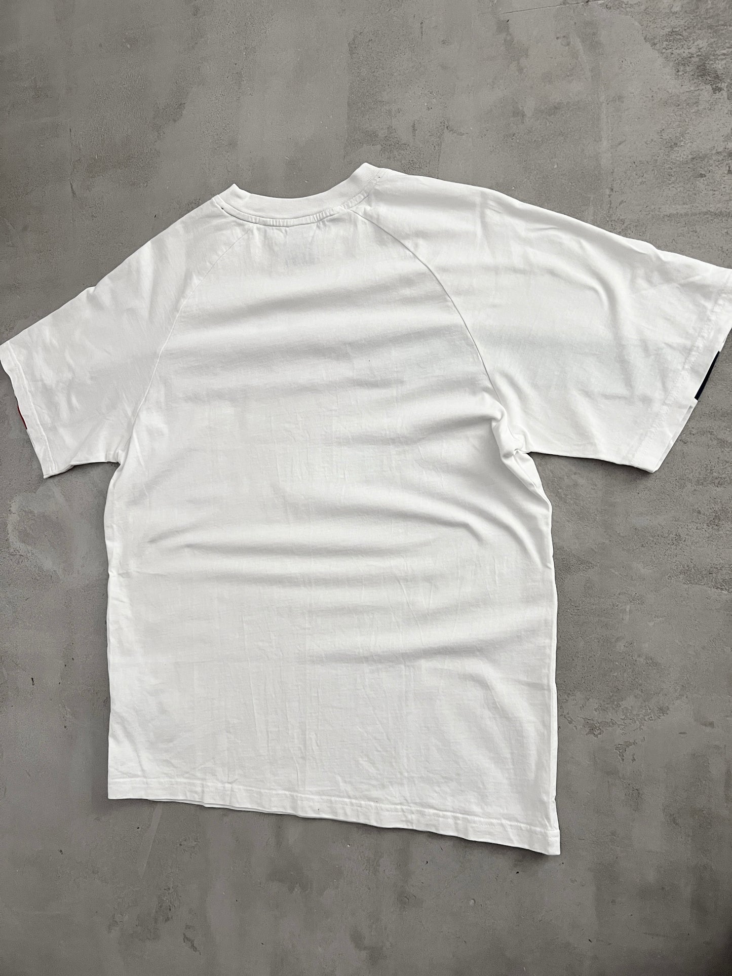 WHITE NIKE TEE - 2000S - L