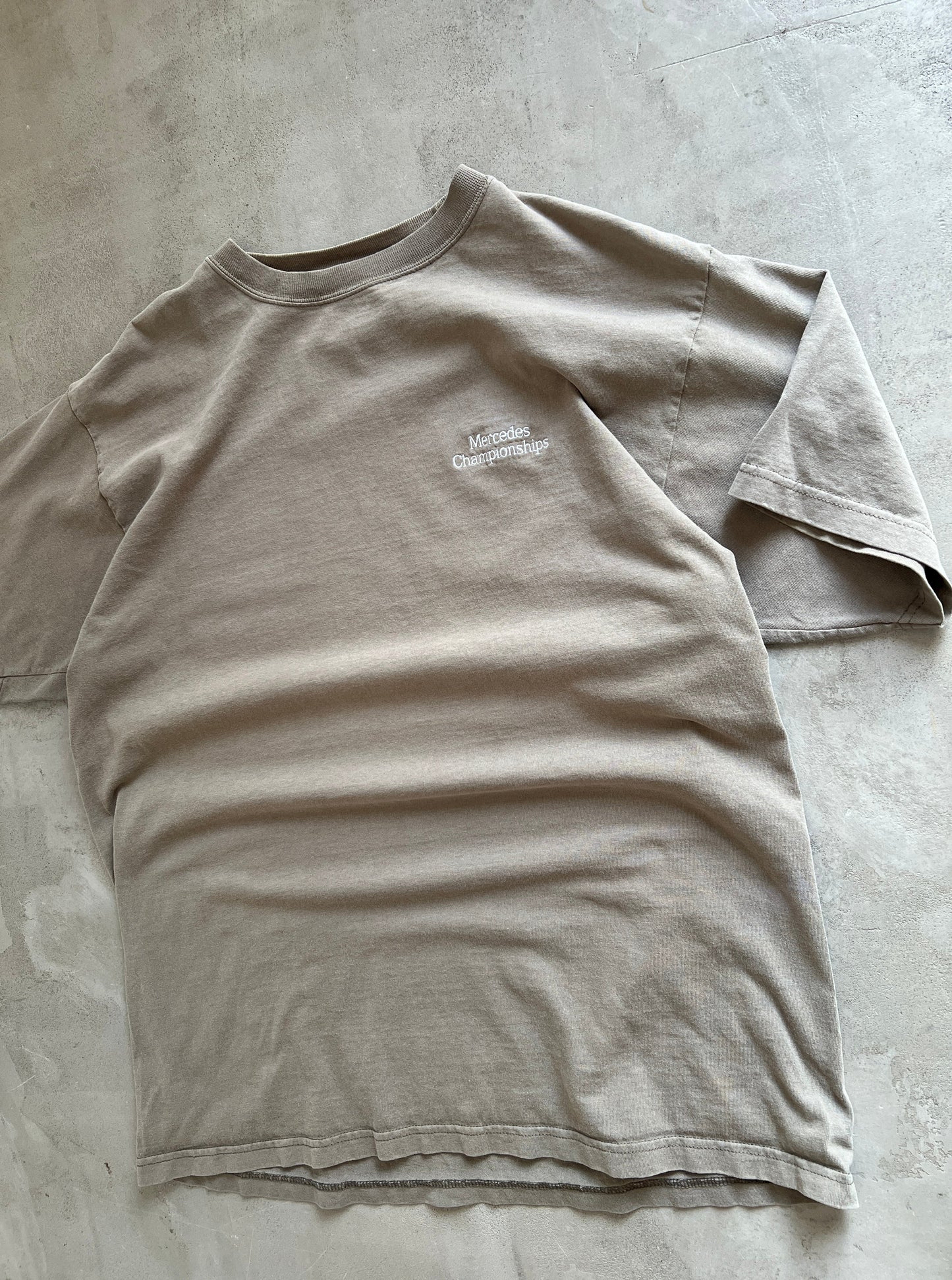 BEIGE MERCEDES BENZ F1 TEE - 1990S - XL