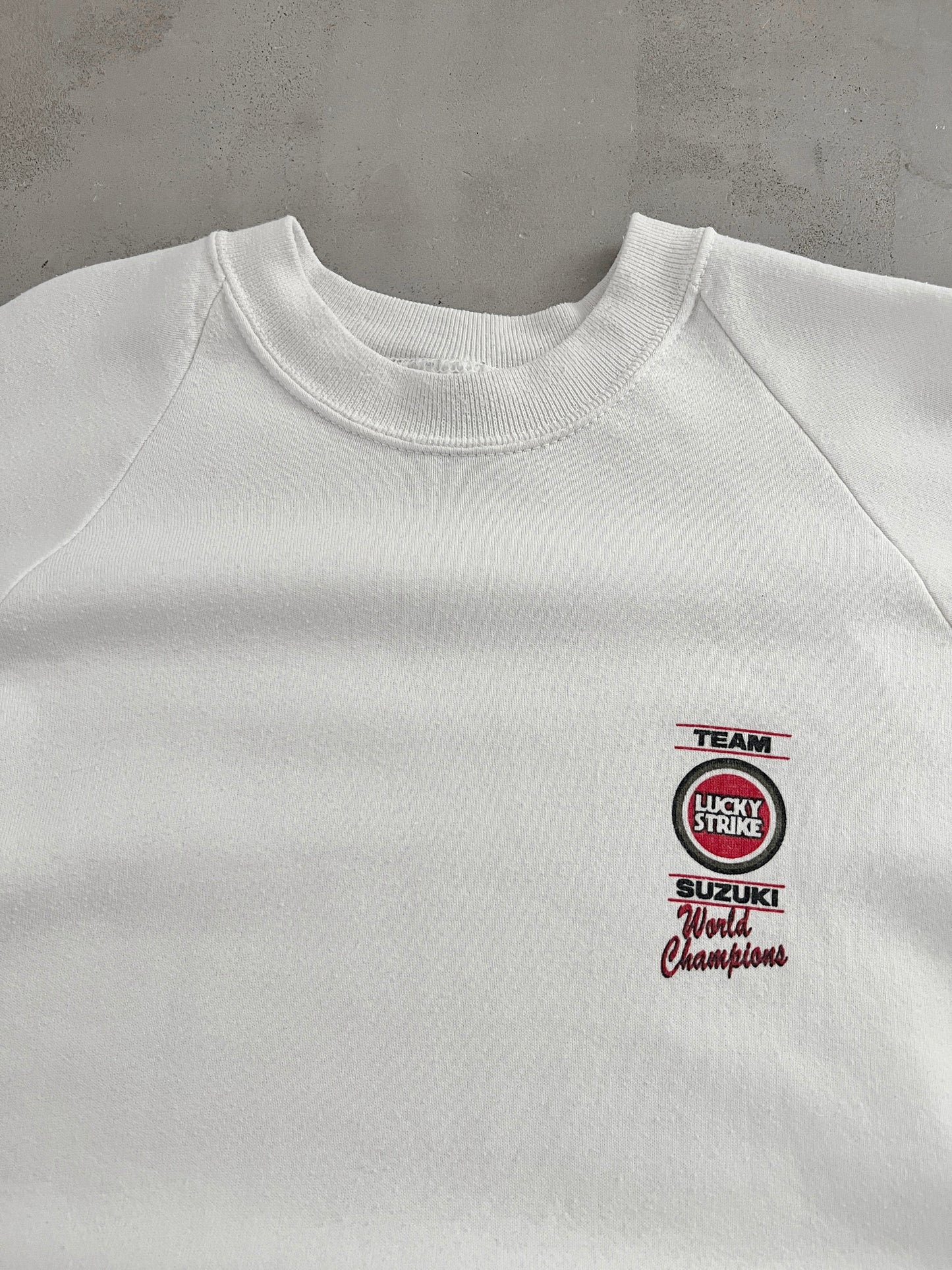 WHITE LUCKY STRIKE SUZUKI SWEATER - 1990S - L/XL