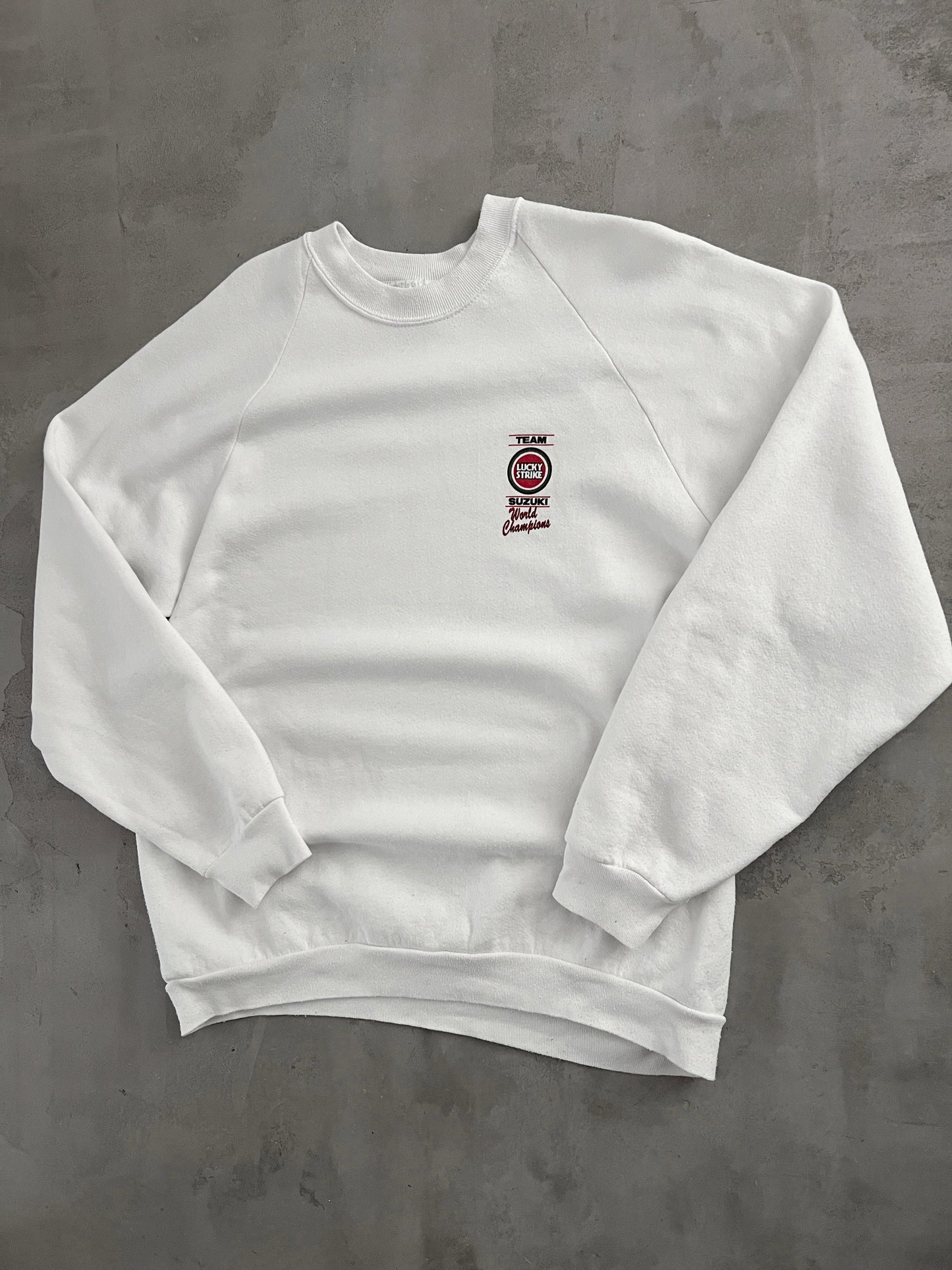 WHITE LUCKY STRIKE SUZUKI SWEATER - 1990S - L/XL