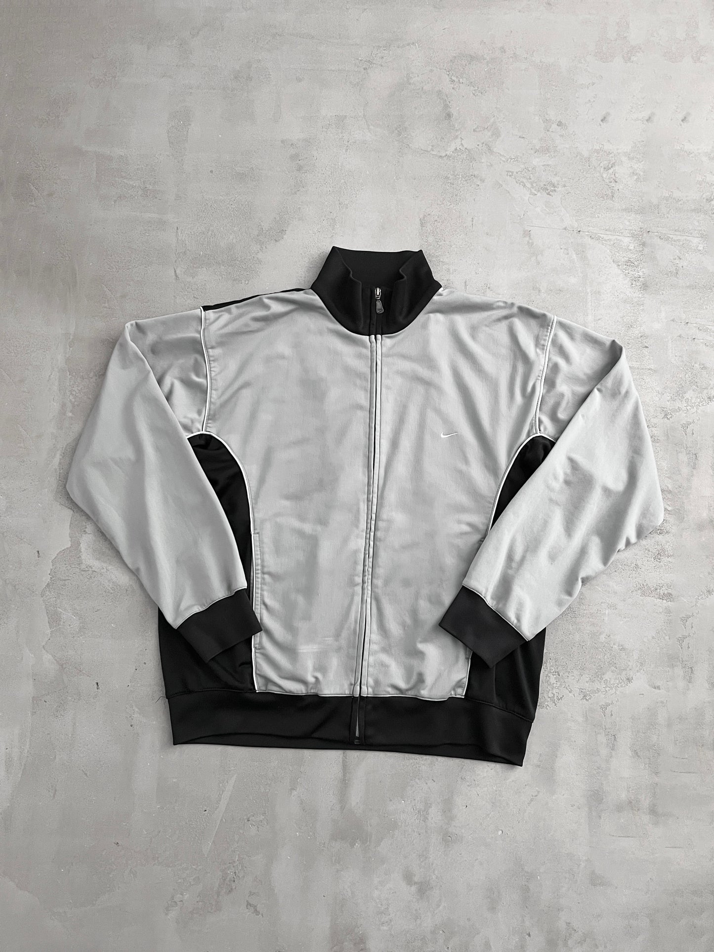 GREY NIKE TRACK JACKET - 2000S - L