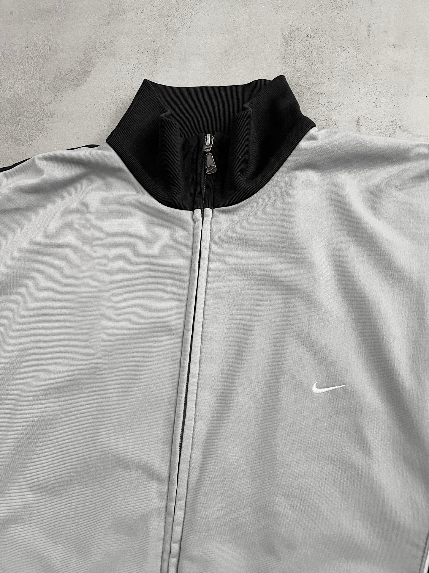 GREY NIKE TRACK JACKET - 2000S - L