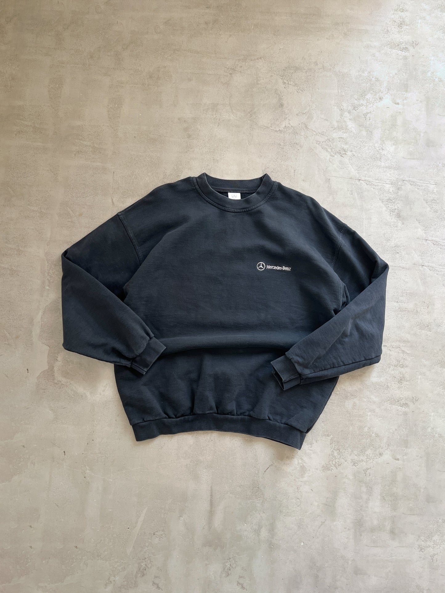 BLACK MERCEDES BENZ SWEATER - 2000S - L