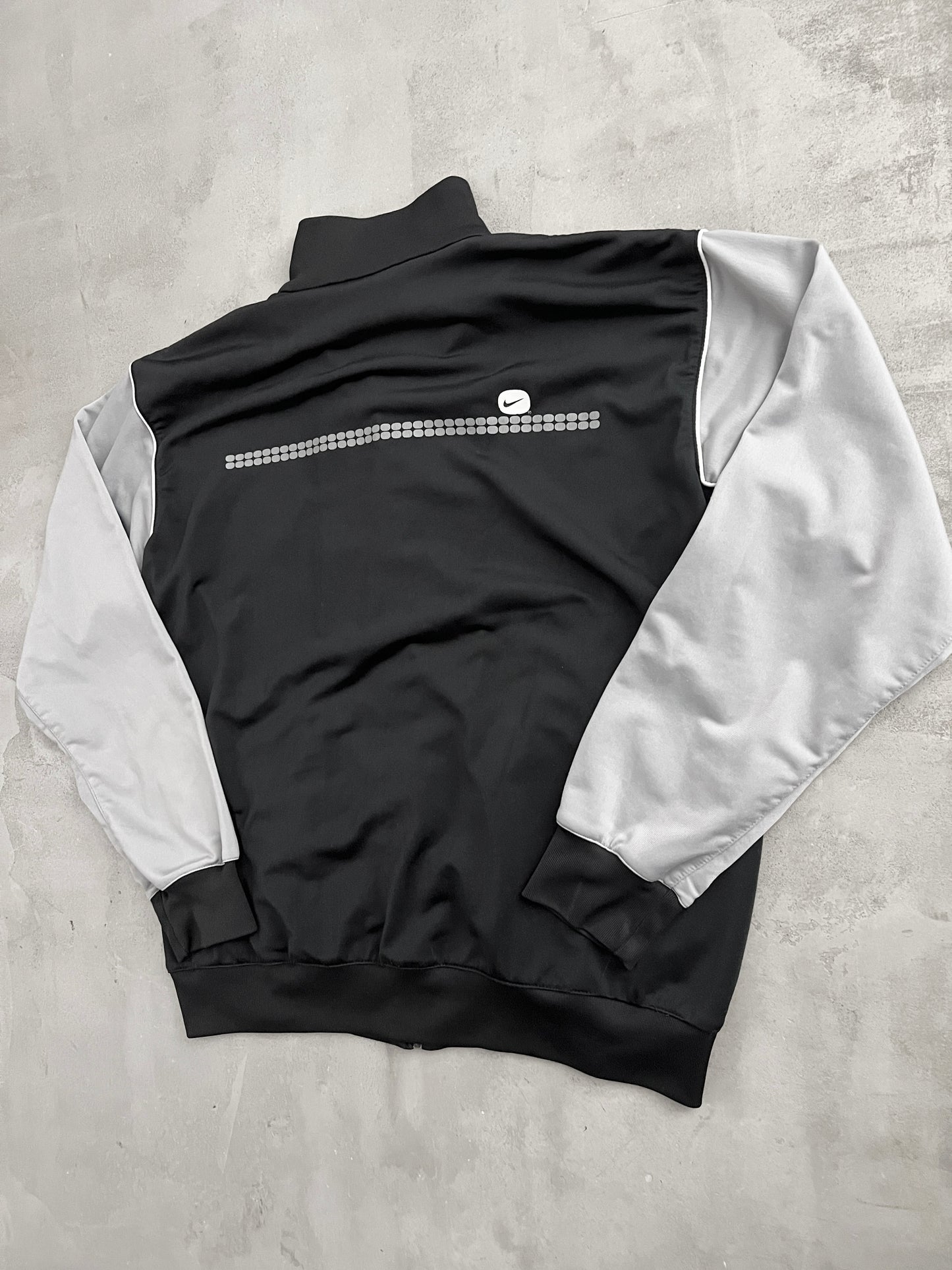 GREY NIKE TRACK JACKET - 2000S - L