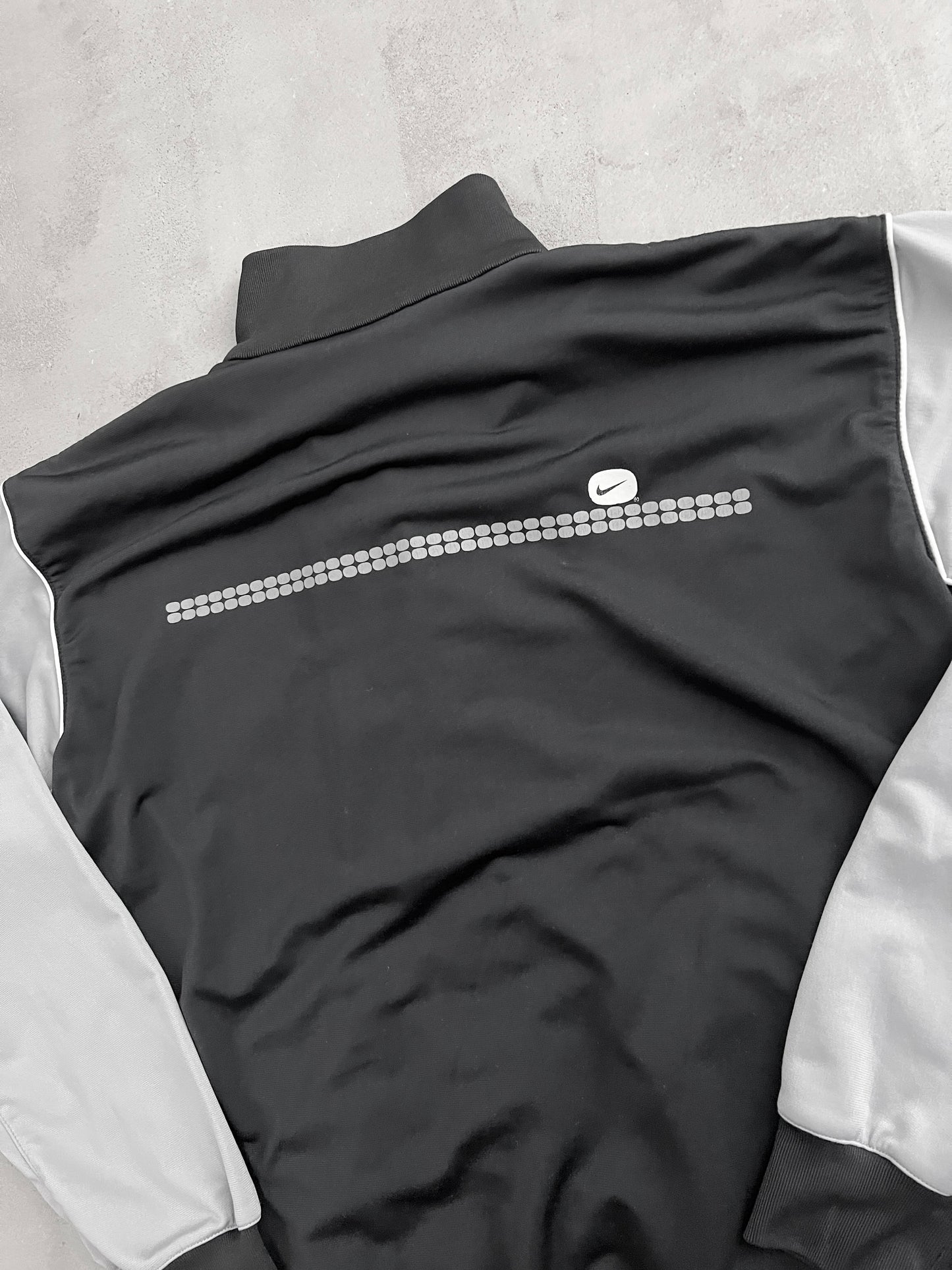 GREY NIKE TRACK JACKET - 2000S - L