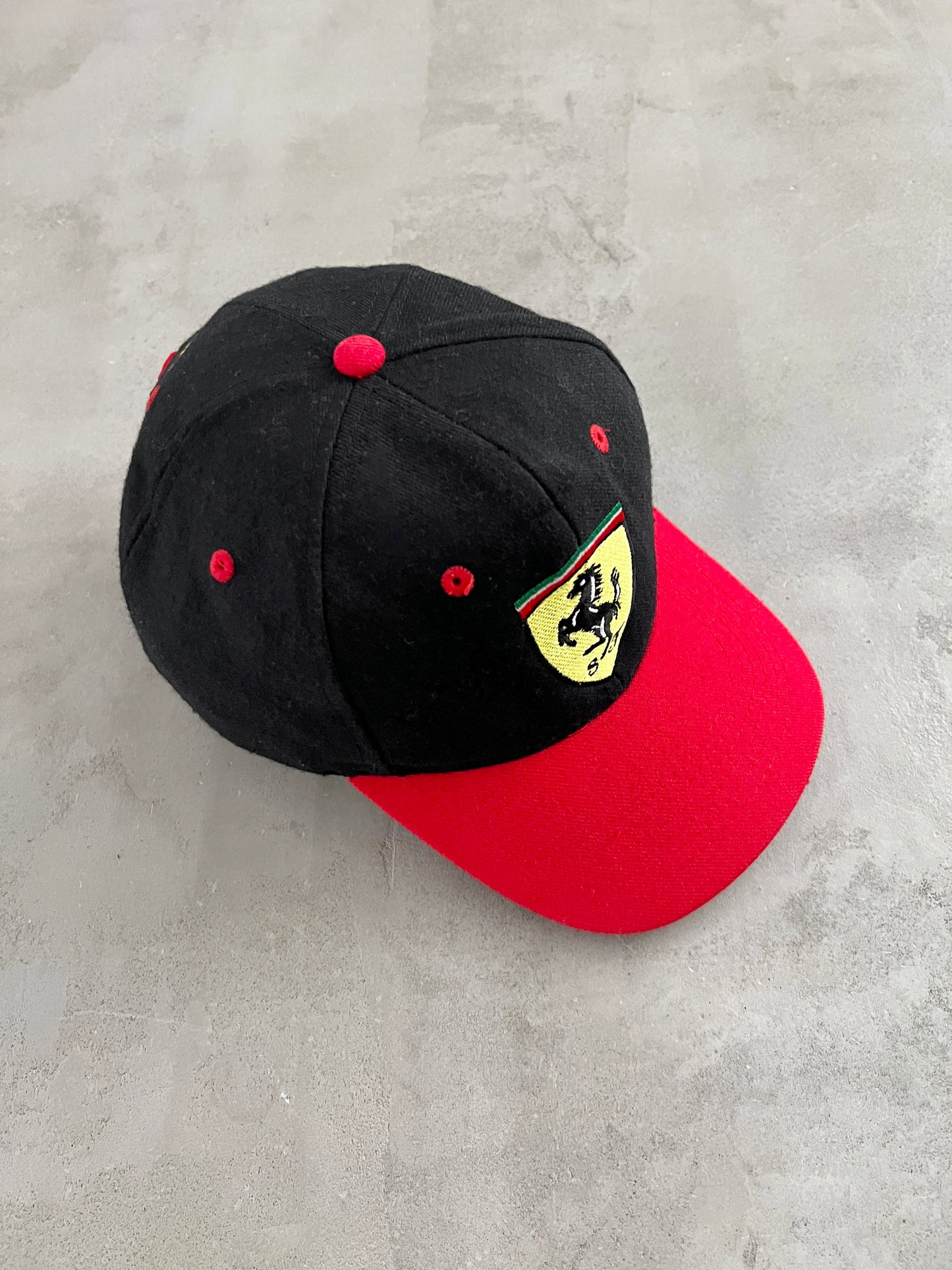 BLACK FERRARI CAP - 1996