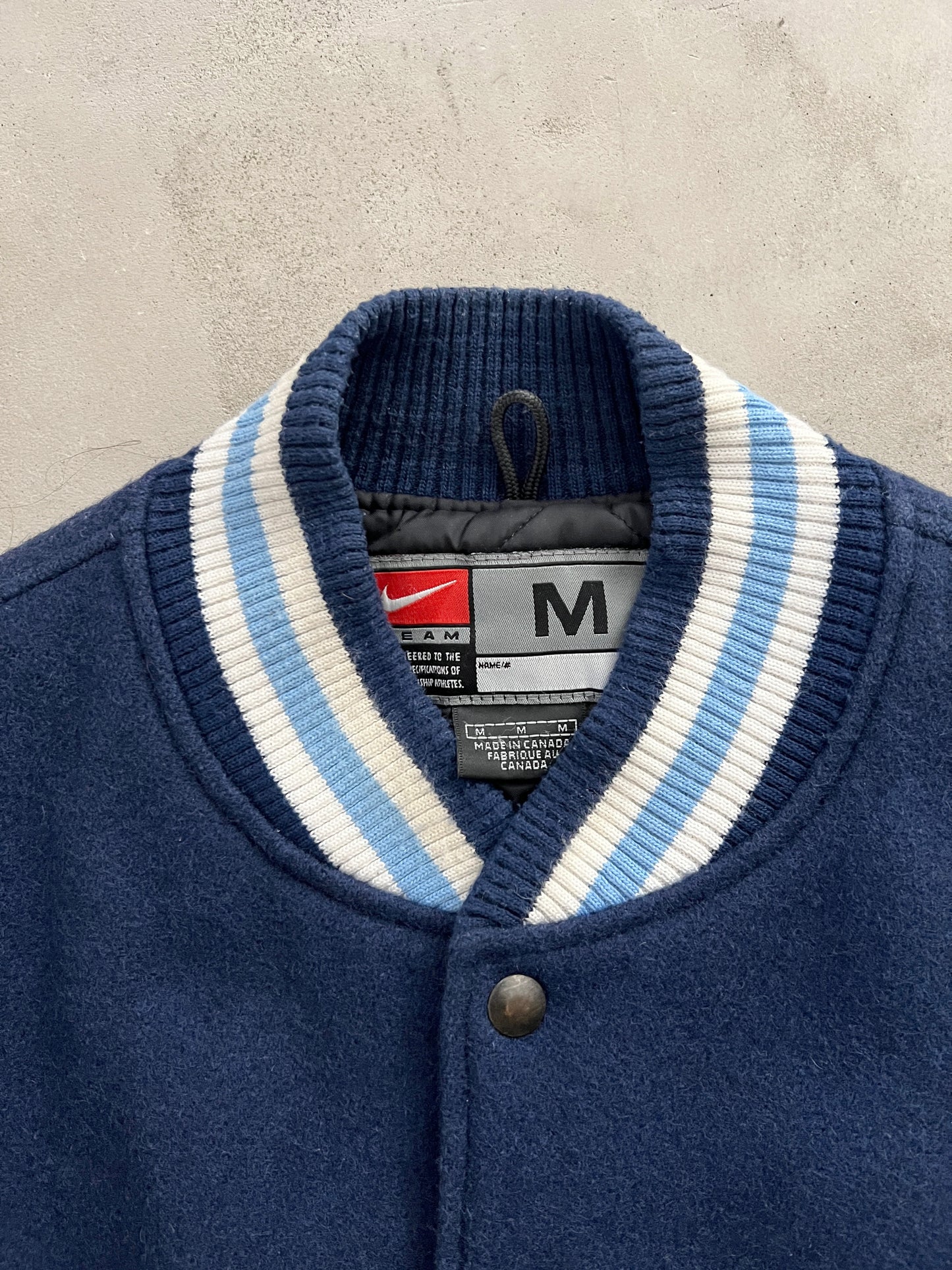 NAVY/CREME NIKE UNC JACKET - 1990S - M