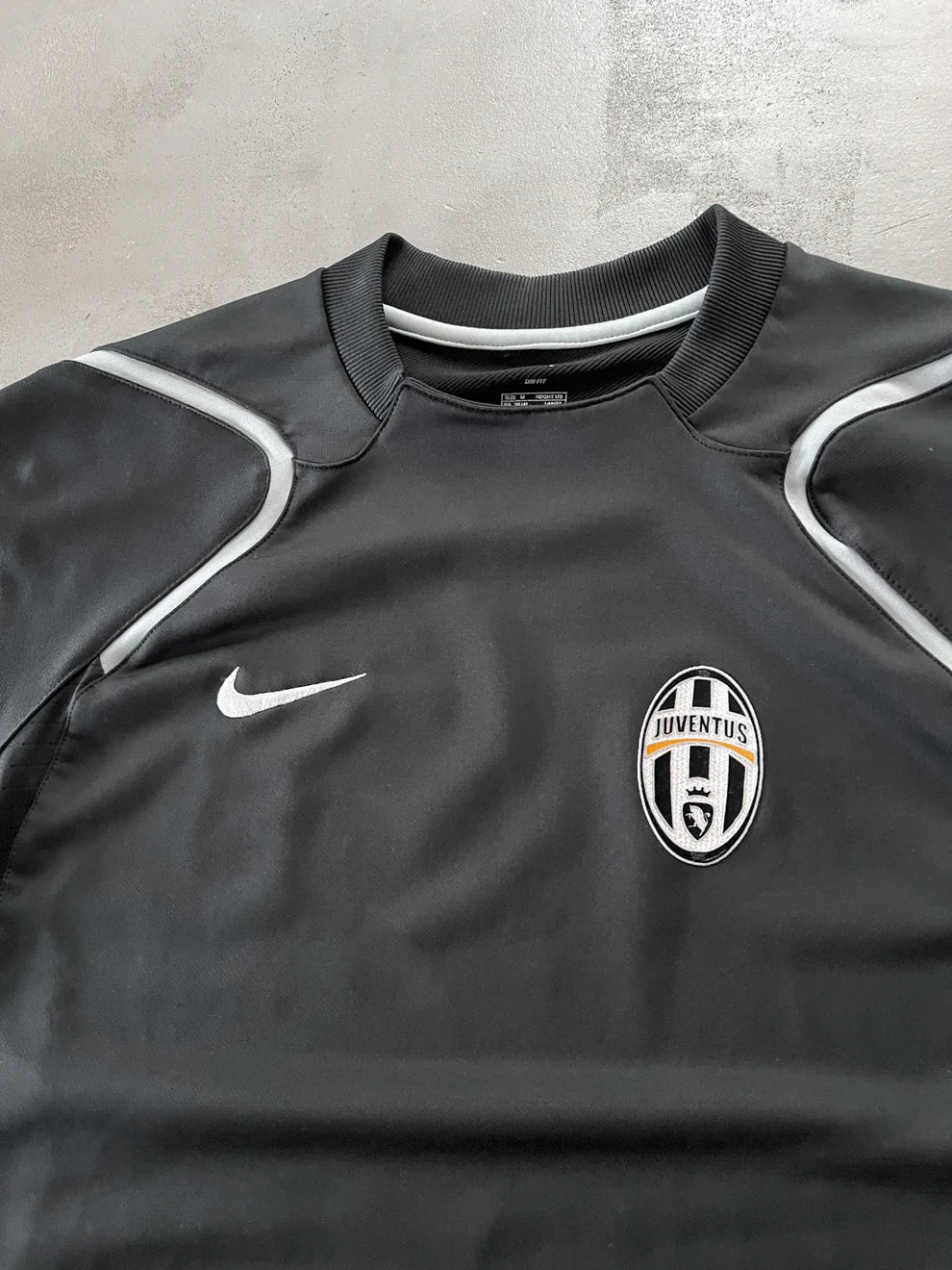 BLACK JUVENTUS NIKE SWEATER - 2000S - M/L
