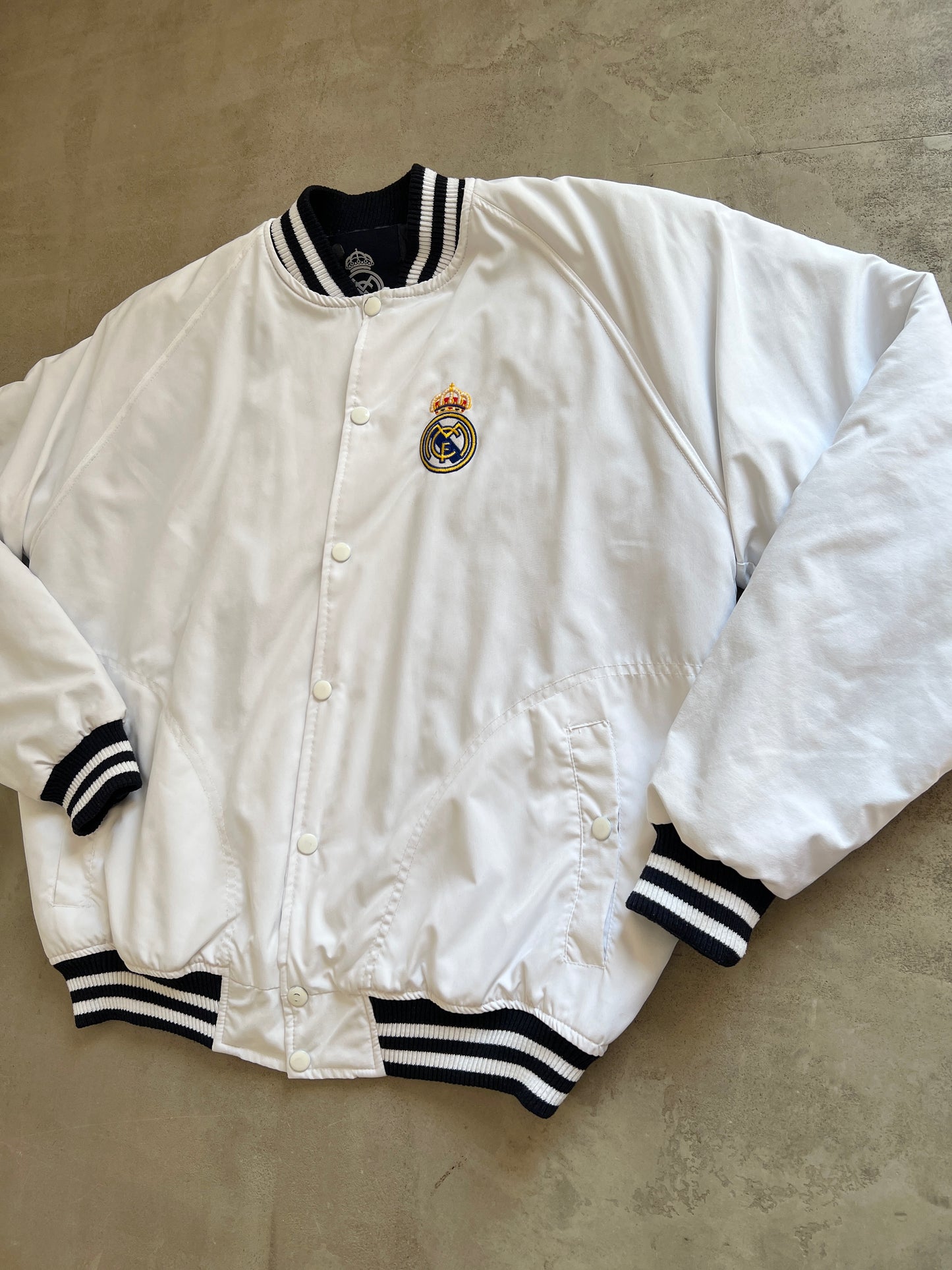 WHITE/NAVY REAL MADRID JACKET - 2000S - M