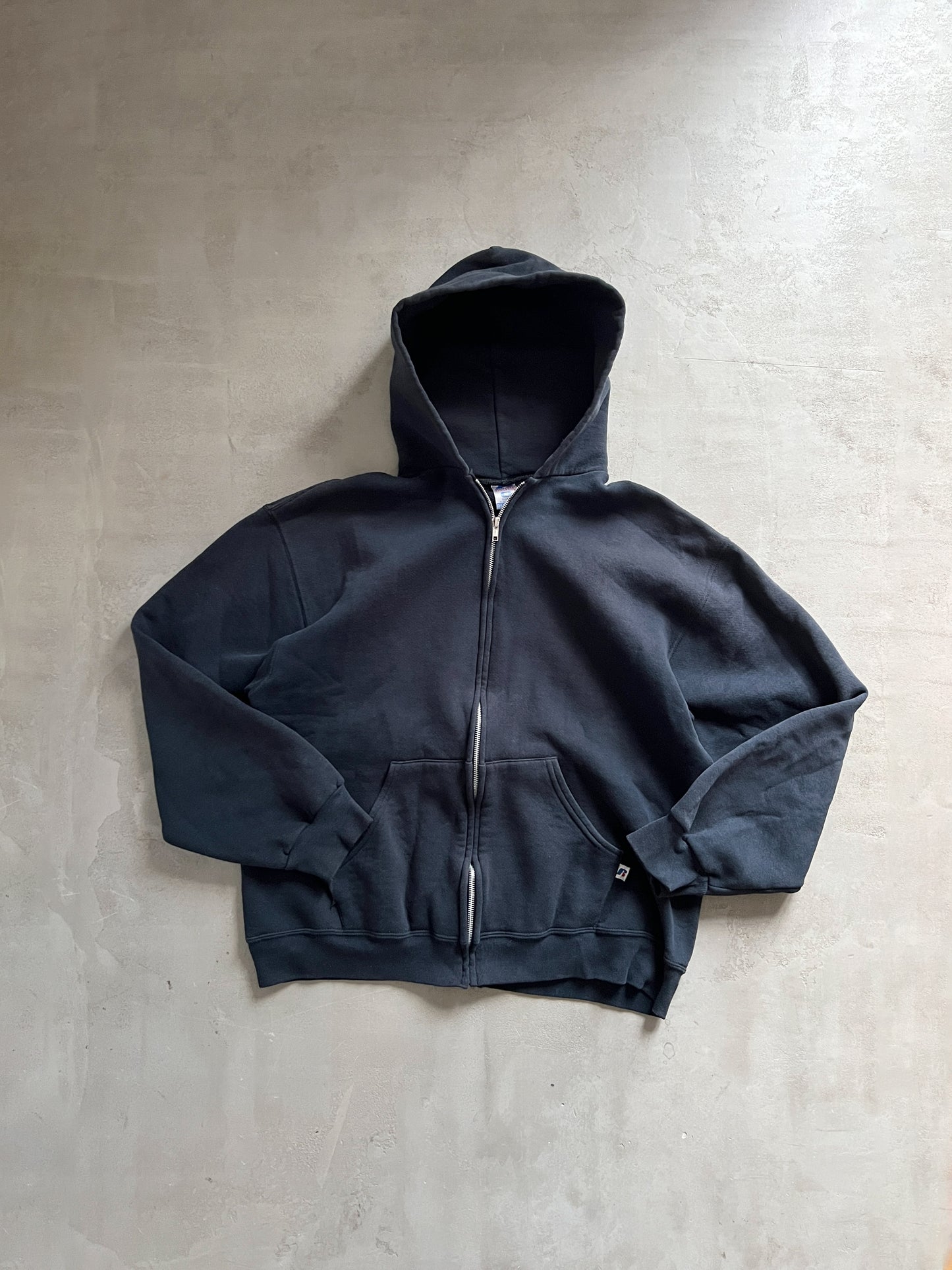 FADED BLACK RUSSELL ATHLETIC ZIP UP HOODIE - 2000S - M