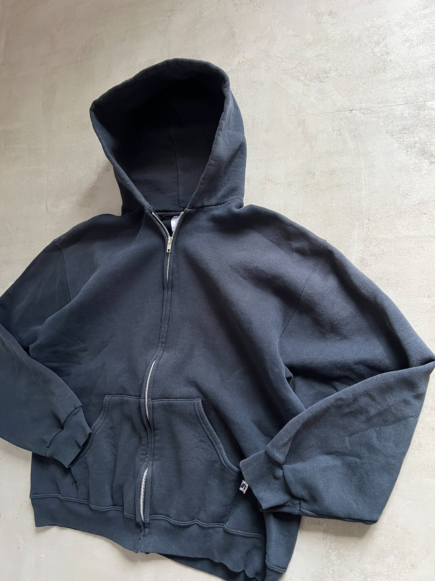 FADED BLACK RUSSELL ATHLETIC ZIP UP HOODIE - 2000S - M