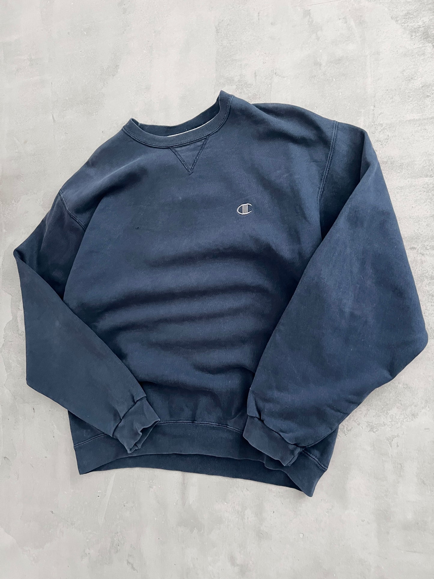 NAVY CHAMPION SWEATER - 2000S - M/L
