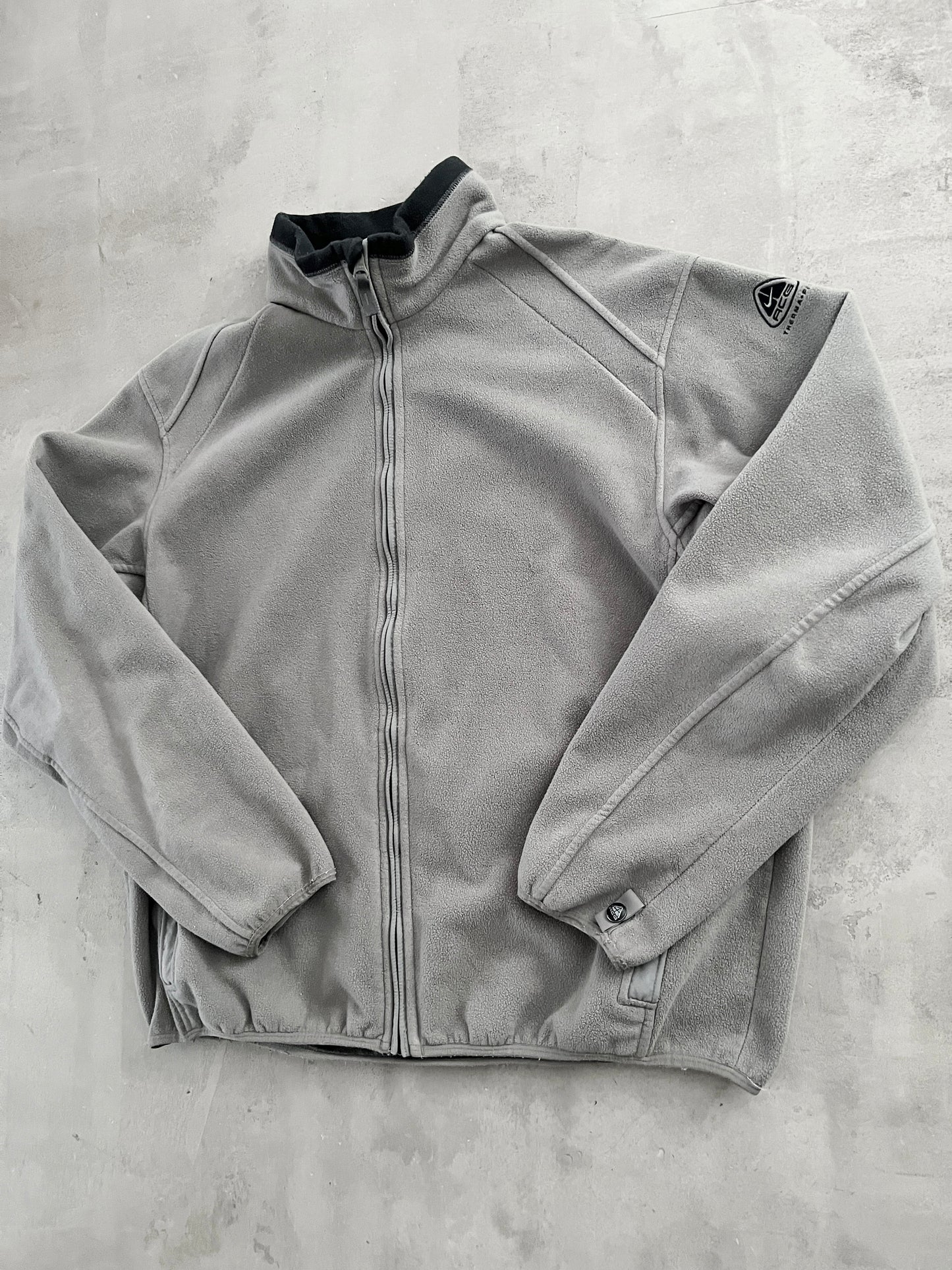 GREY NIKE ACG FLEECE - 2000S - L