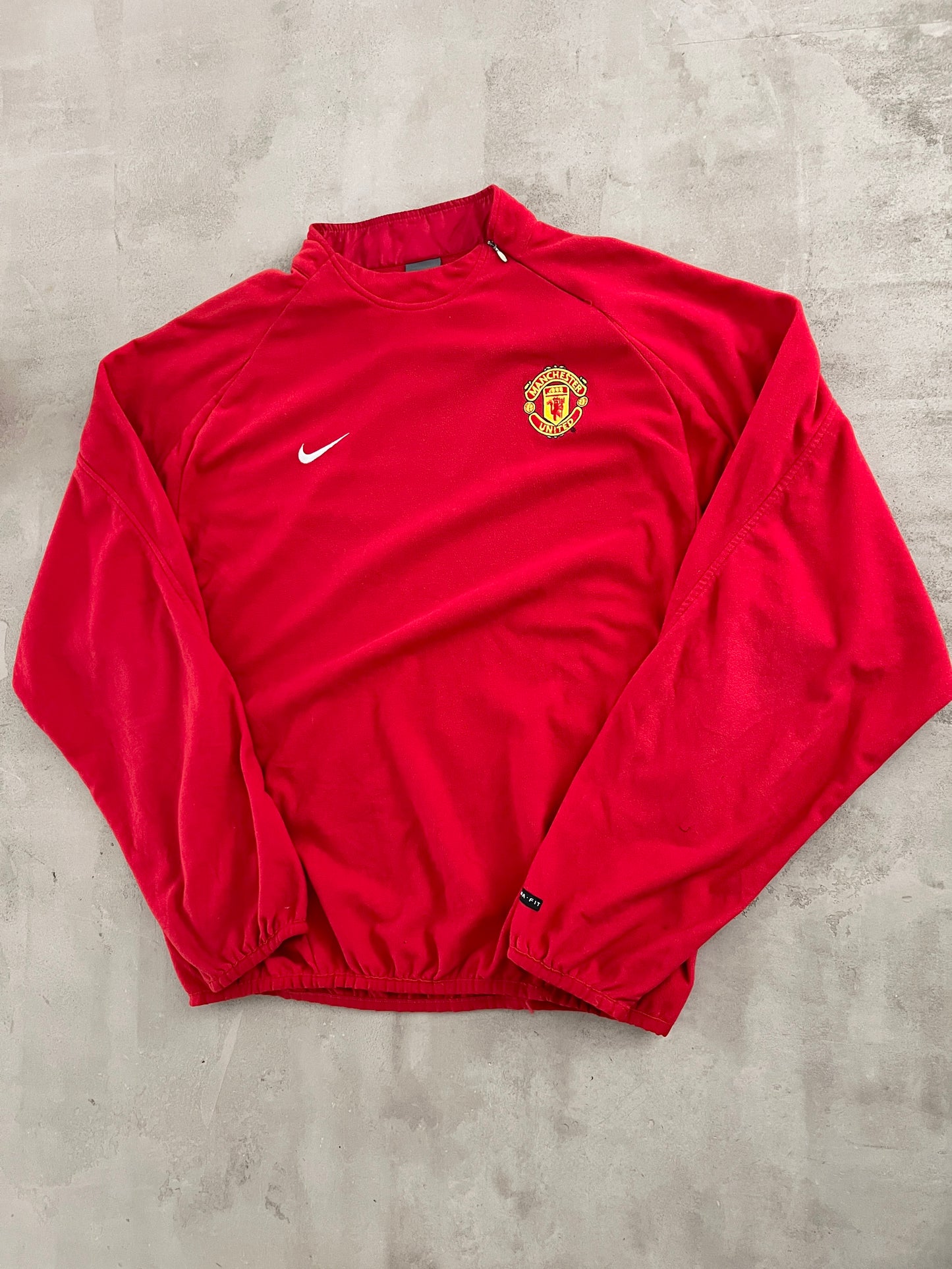 RED MANCHESTER UNITED NIKE FLEECE - 2000S - L