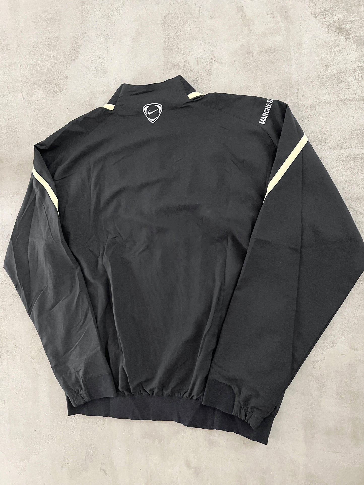 BLACK MANCHESTER UNITED NIKE JACKET - 2000S - L
