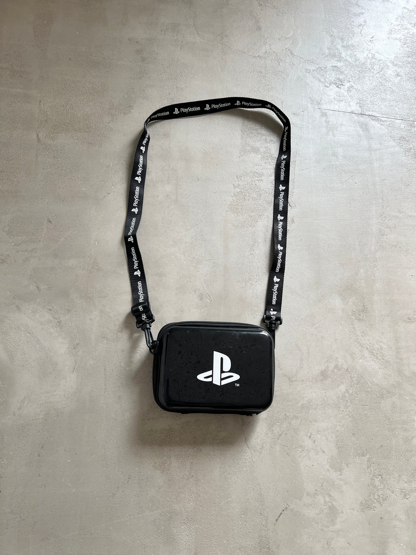 BLACK PLAYSTATION BAG - 1990S
