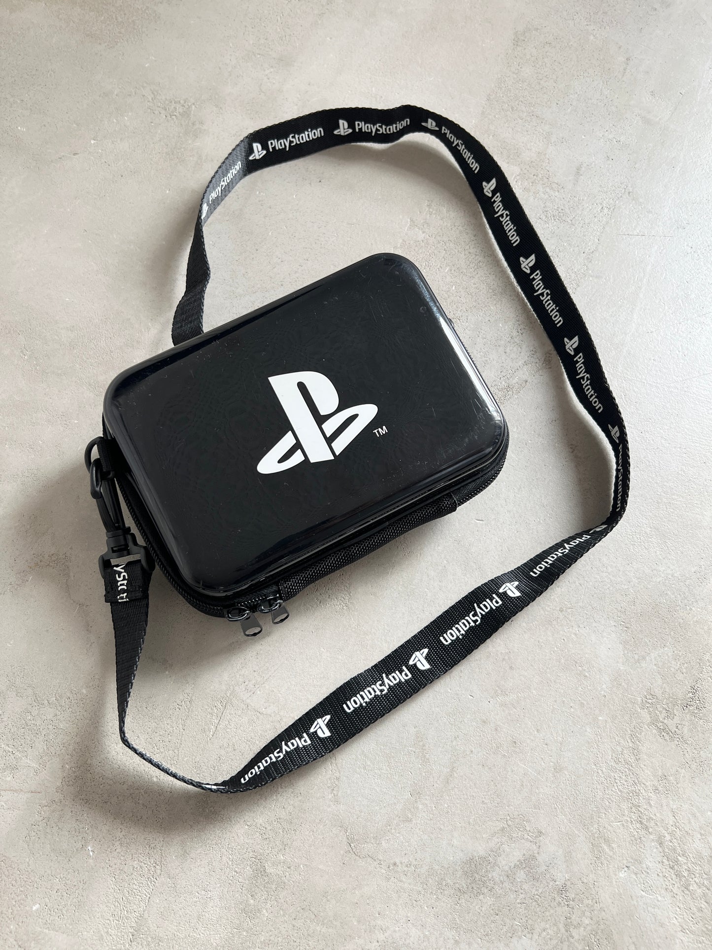 BLACK PLAYSTATION BAG - 1990S