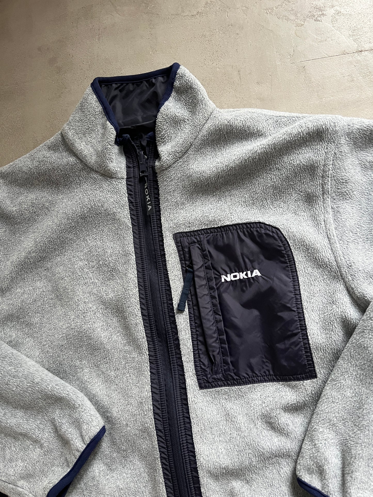 GREY/NAVY NOKIA FLEECE REVERSIBLE - 2000S - L/XL