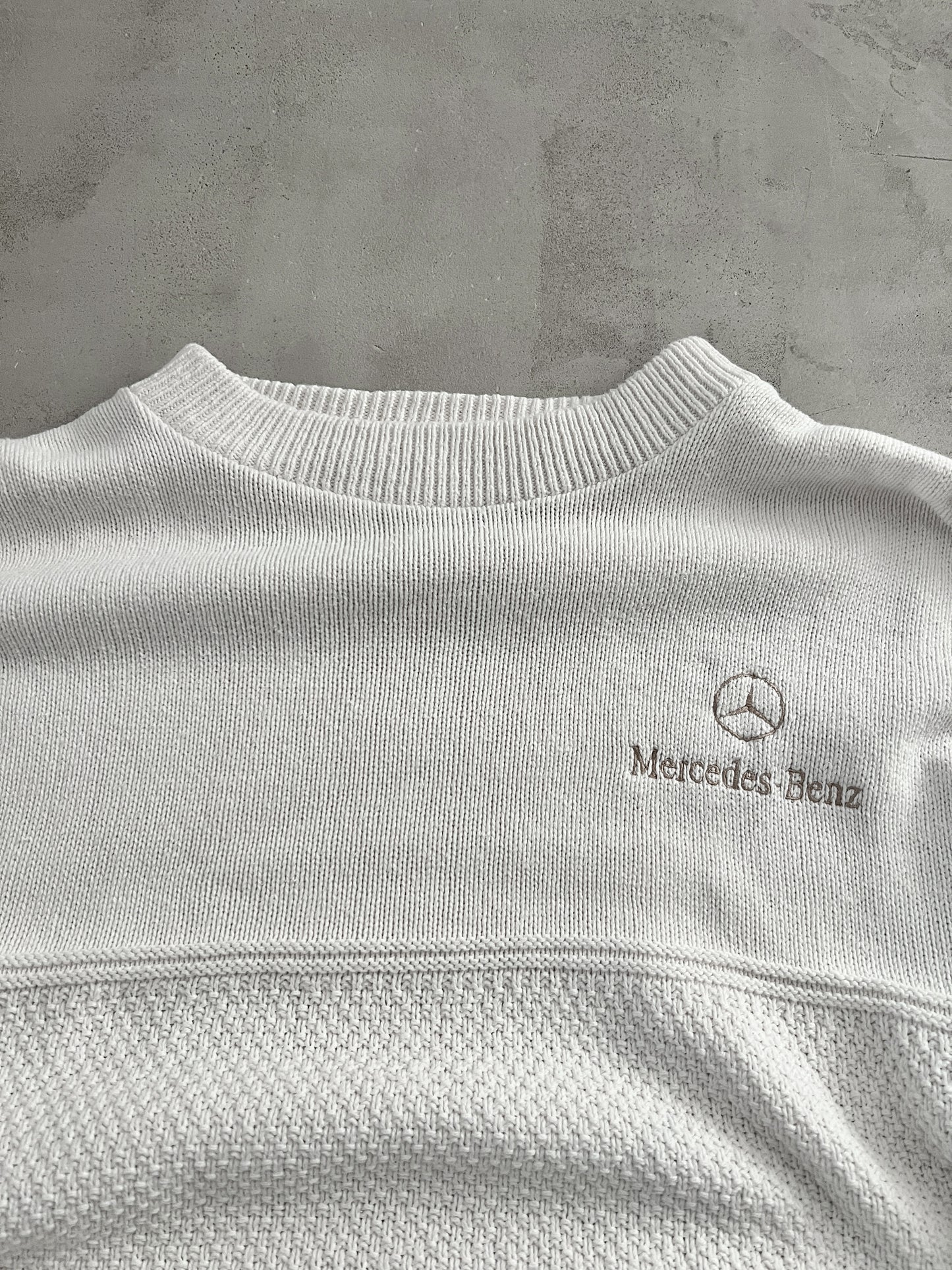 CREME MERCEDES BENZ KNIT - 1990S - L/M