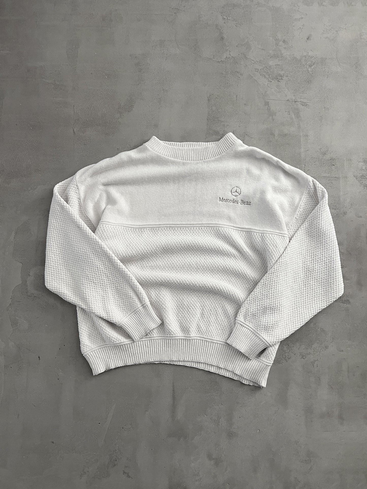 CREME MERCEDES BENZ KNIT - 1990S - L/M
