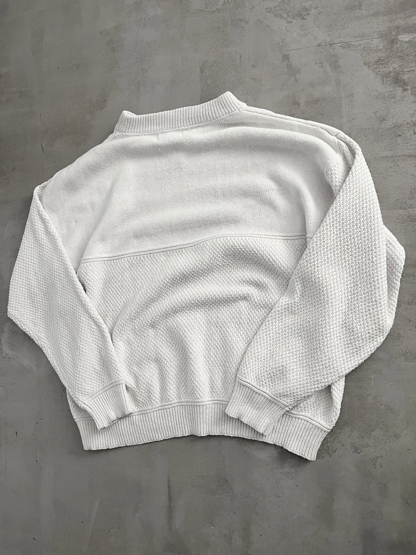 CREME MERCEDES BENZ KNIT - 1990S - L/M