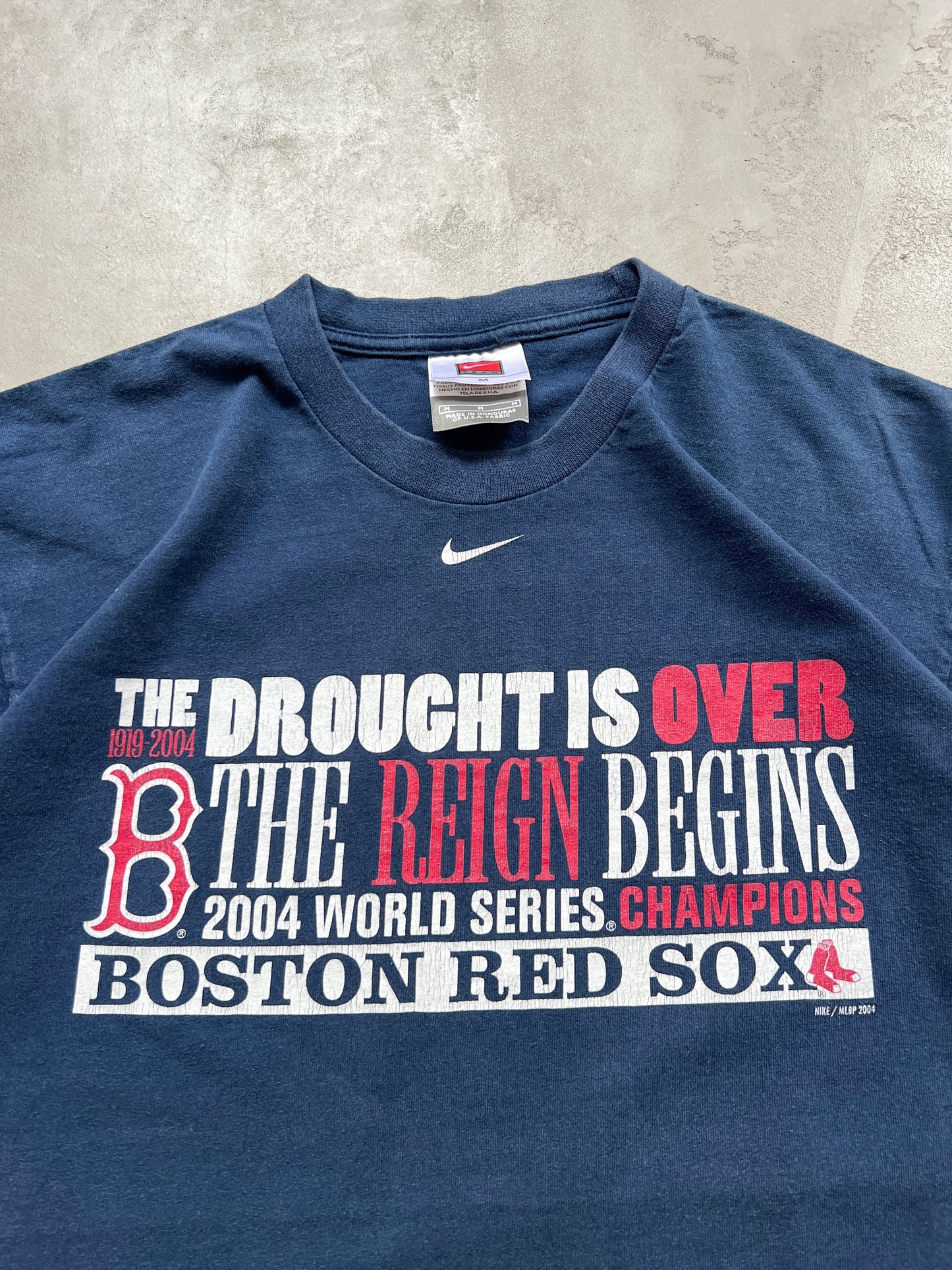 FADED NAVY RED SOX NIKE TEE - 2004 - L/XL