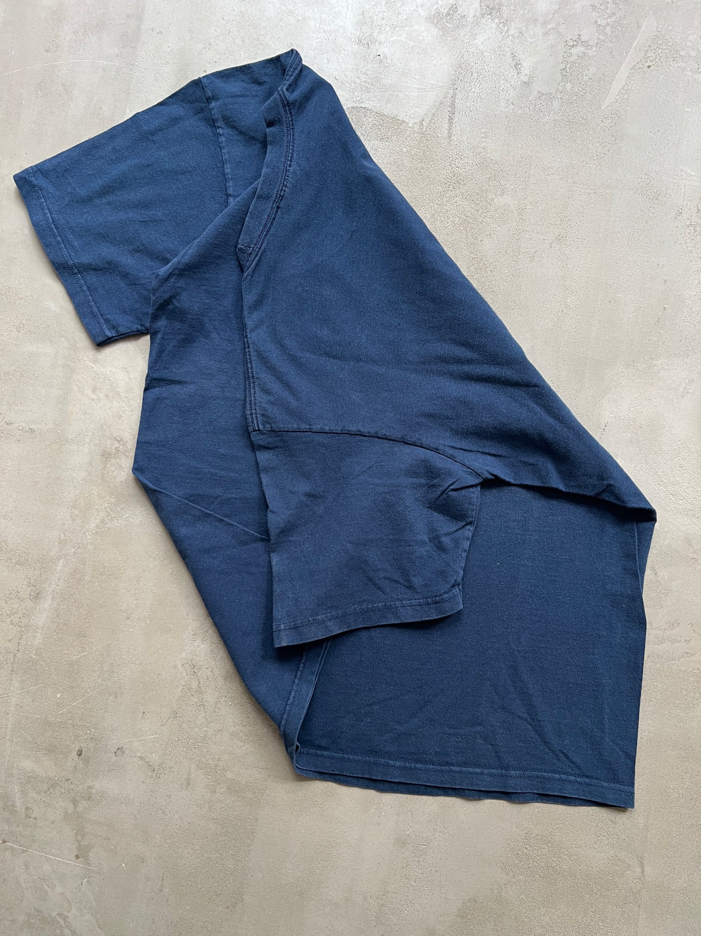 FADED NAVY RED SOX NIKE TEE - 2004 - L/XL