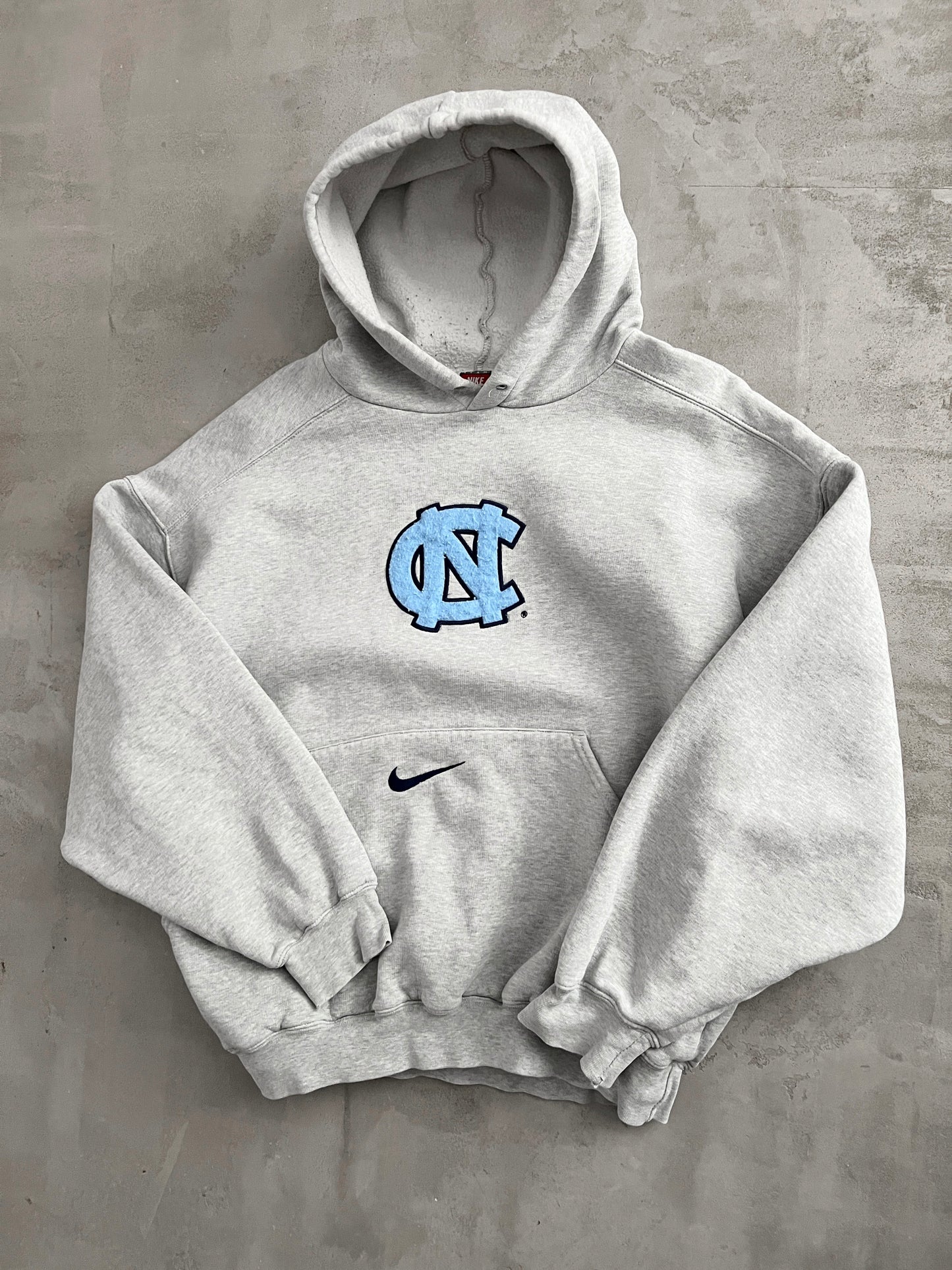 GREY NIKE UNC HOODIE - 1990S - M/S