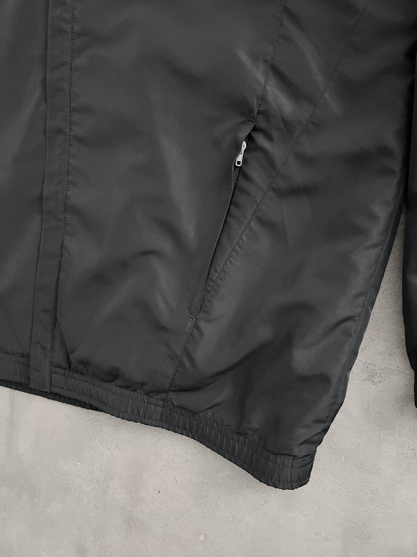 BLACK MANCHESTER UNITED NIKE JACKET - 2000S - L