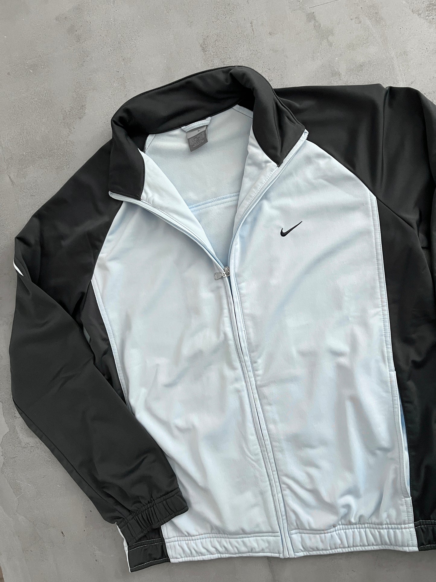BABY BLUE NIKE TRACK JACKET - 2000S - L
