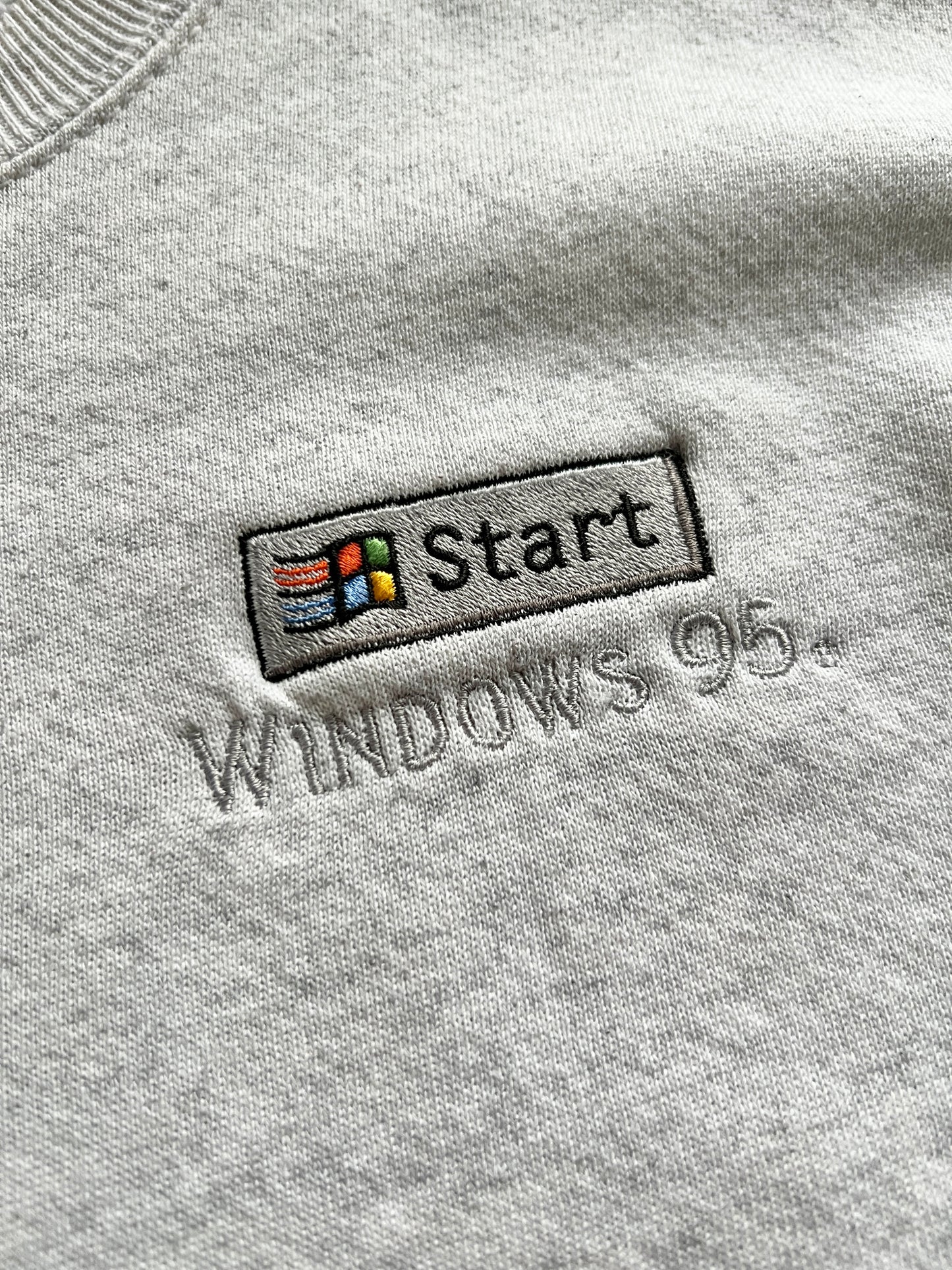 GREY WINDOWS 95 PROMO SWEATER - 1990S - L