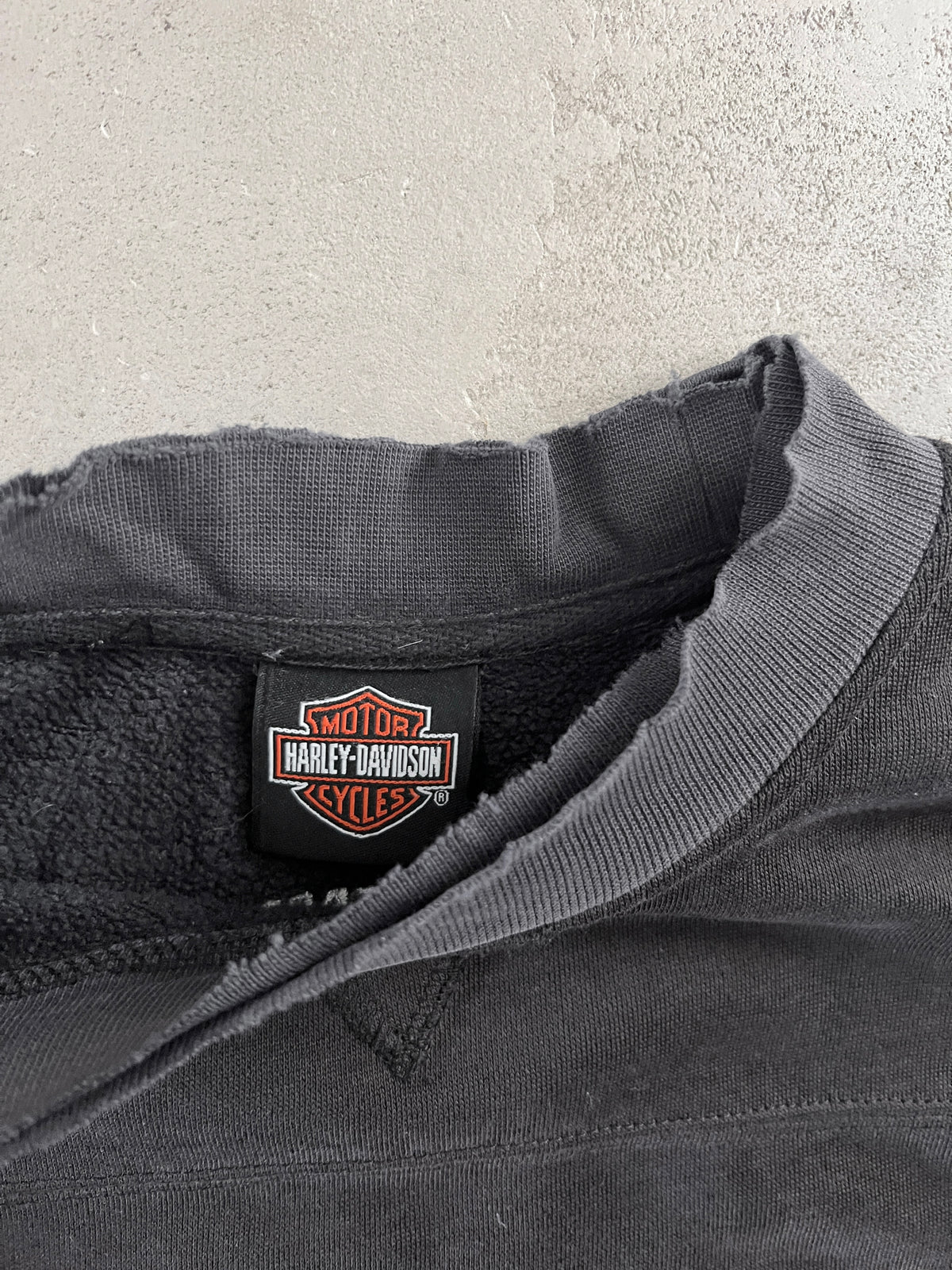 FADED BLACK HARLEY DAVIDSON SWEATER - 1990S - M