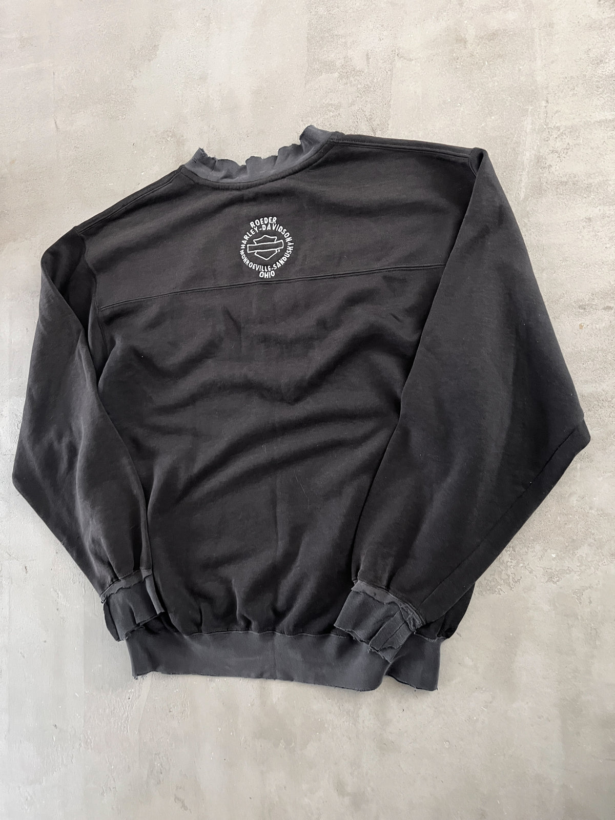 FADED BLACK HARLEY DAVIDSON SWEATER - 1990S - M