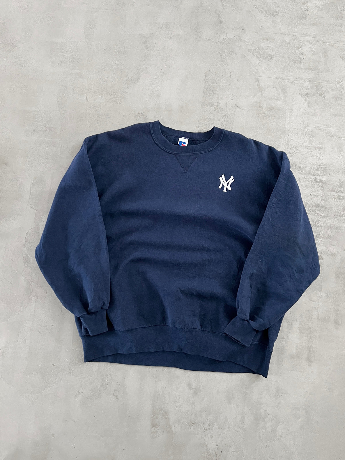 NAVY YANKEES RUSSELL SWEATER - 1990S - XL
