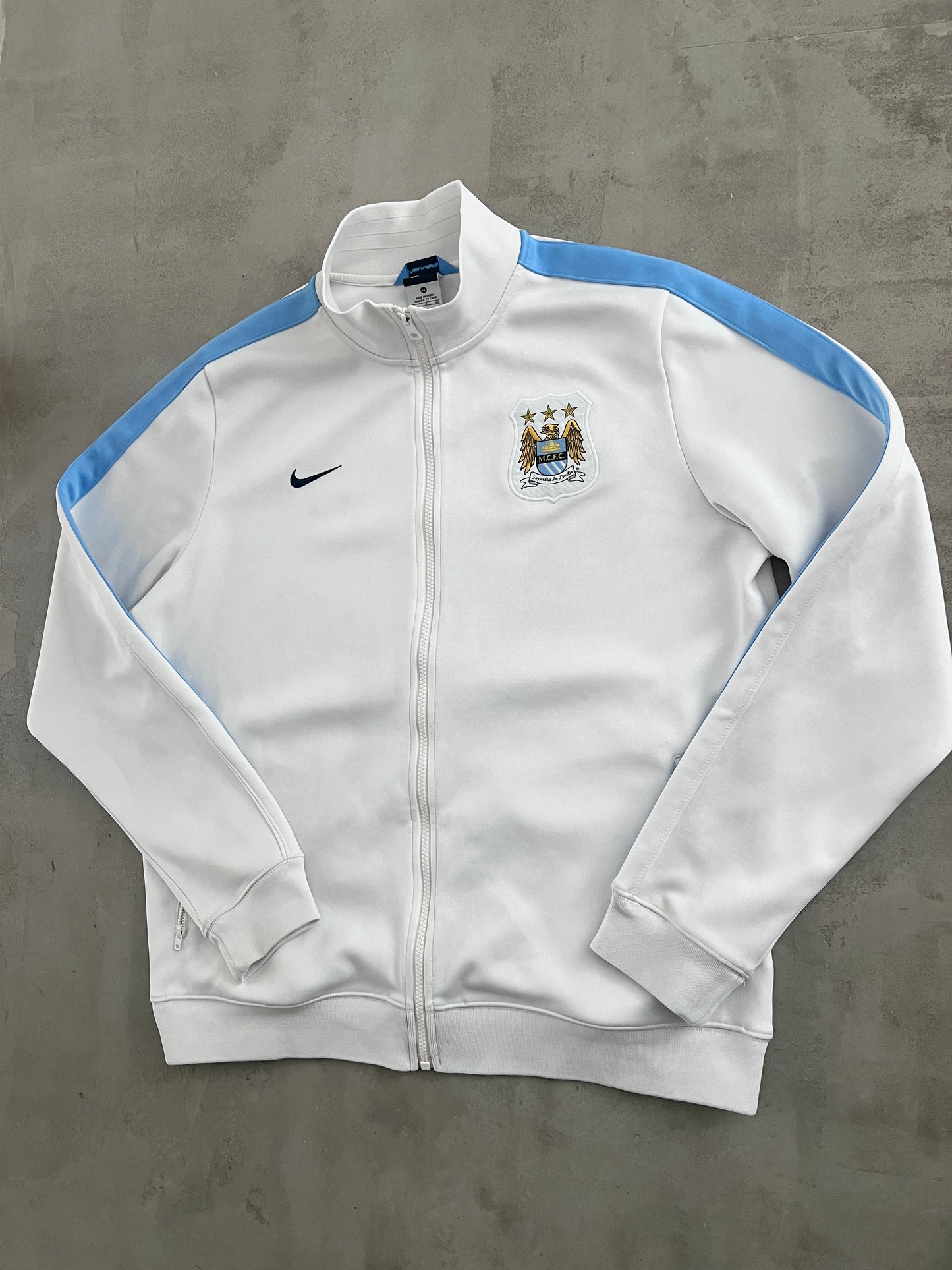 WHITE MANCHESTER CITY NIKE JACKET - 2000S - XL