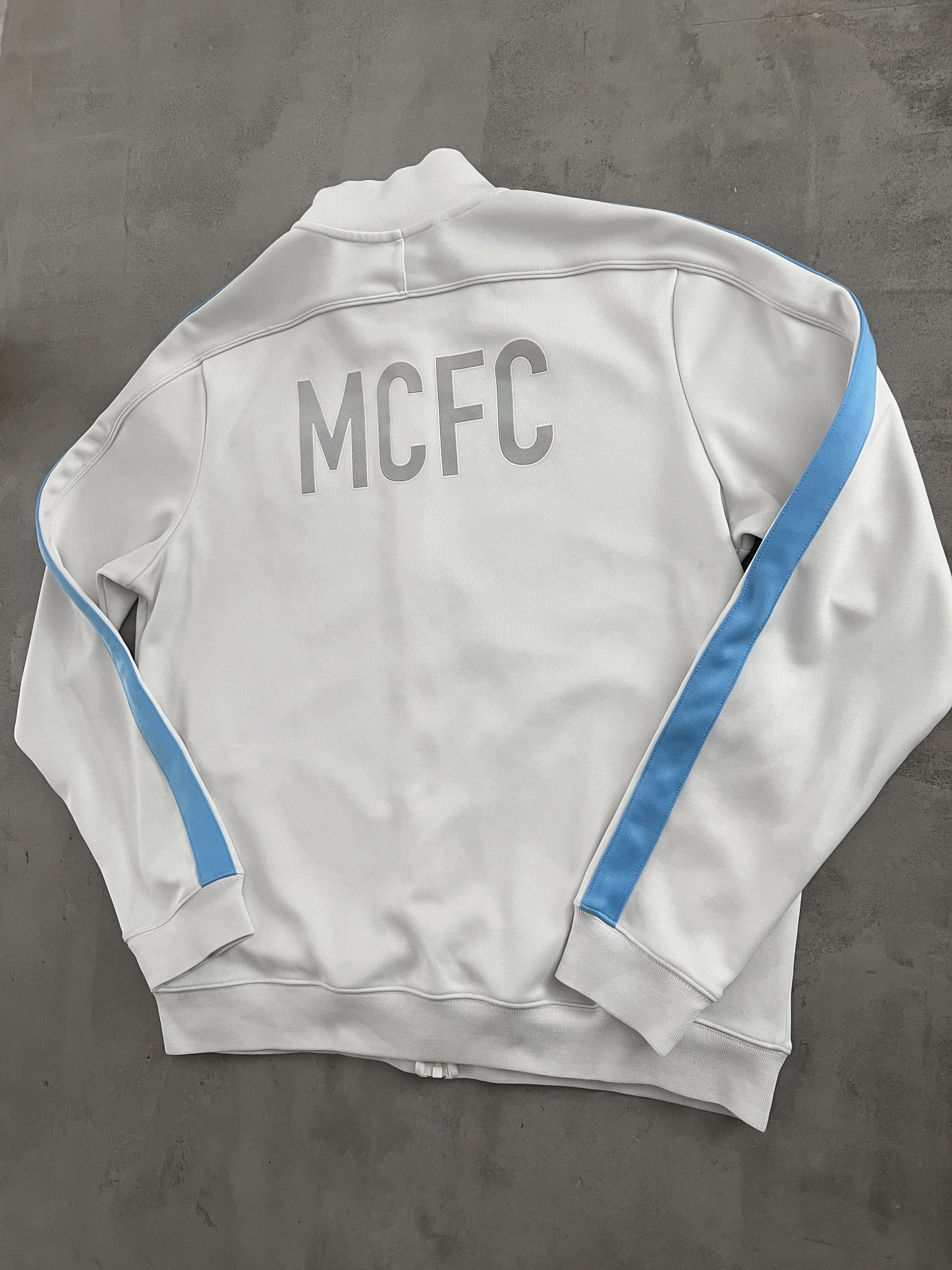 WHITE MANCHESTER CITY NIKE JACKET - 2000S - XL