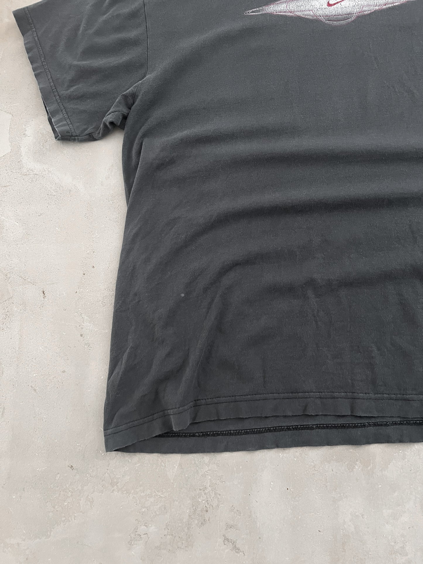 FADED BLACK NIKE TEE - 1990S - L/XL