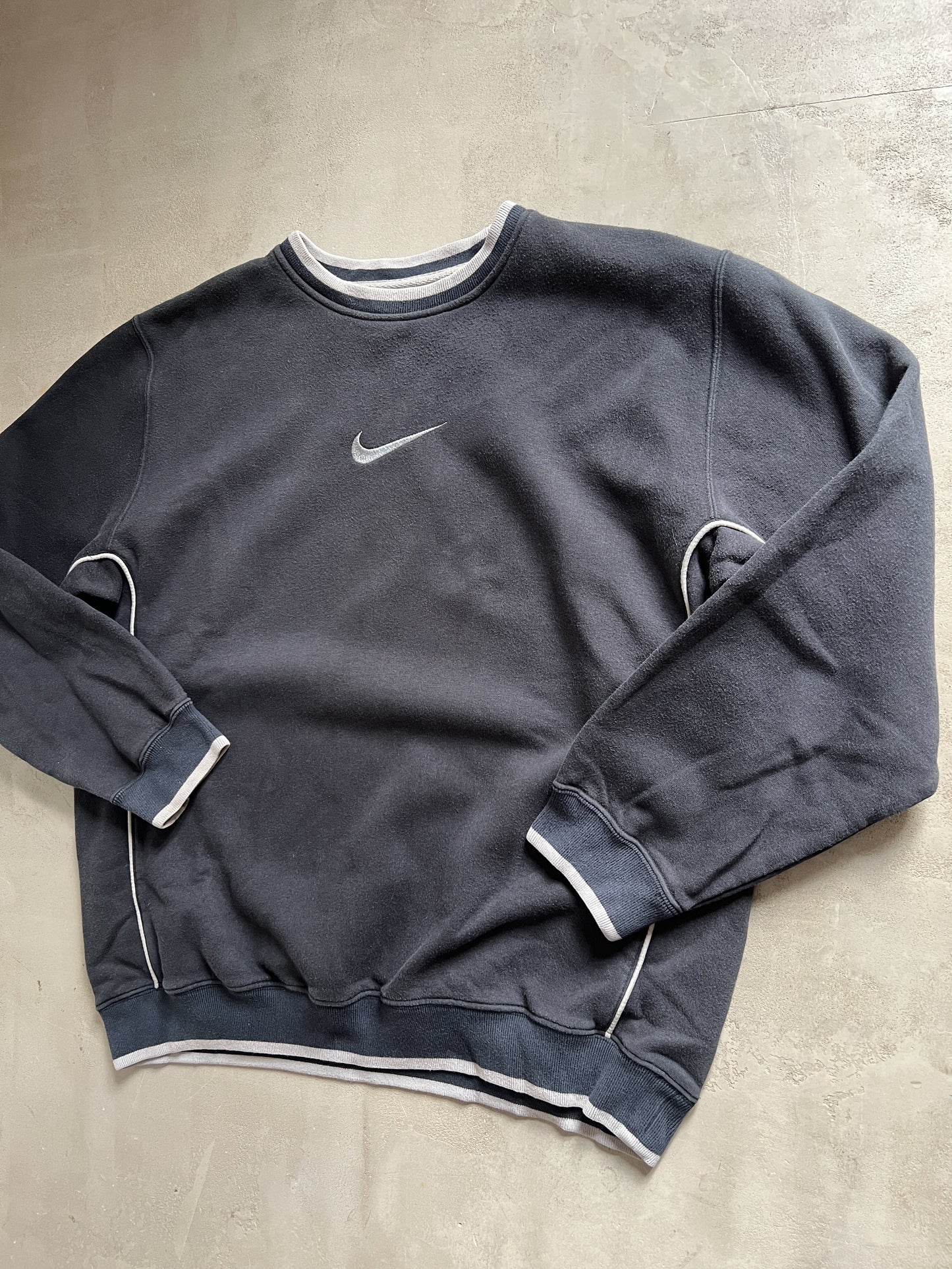 BLACK/GREY NIKE SWEATER - 2000S - XL/L