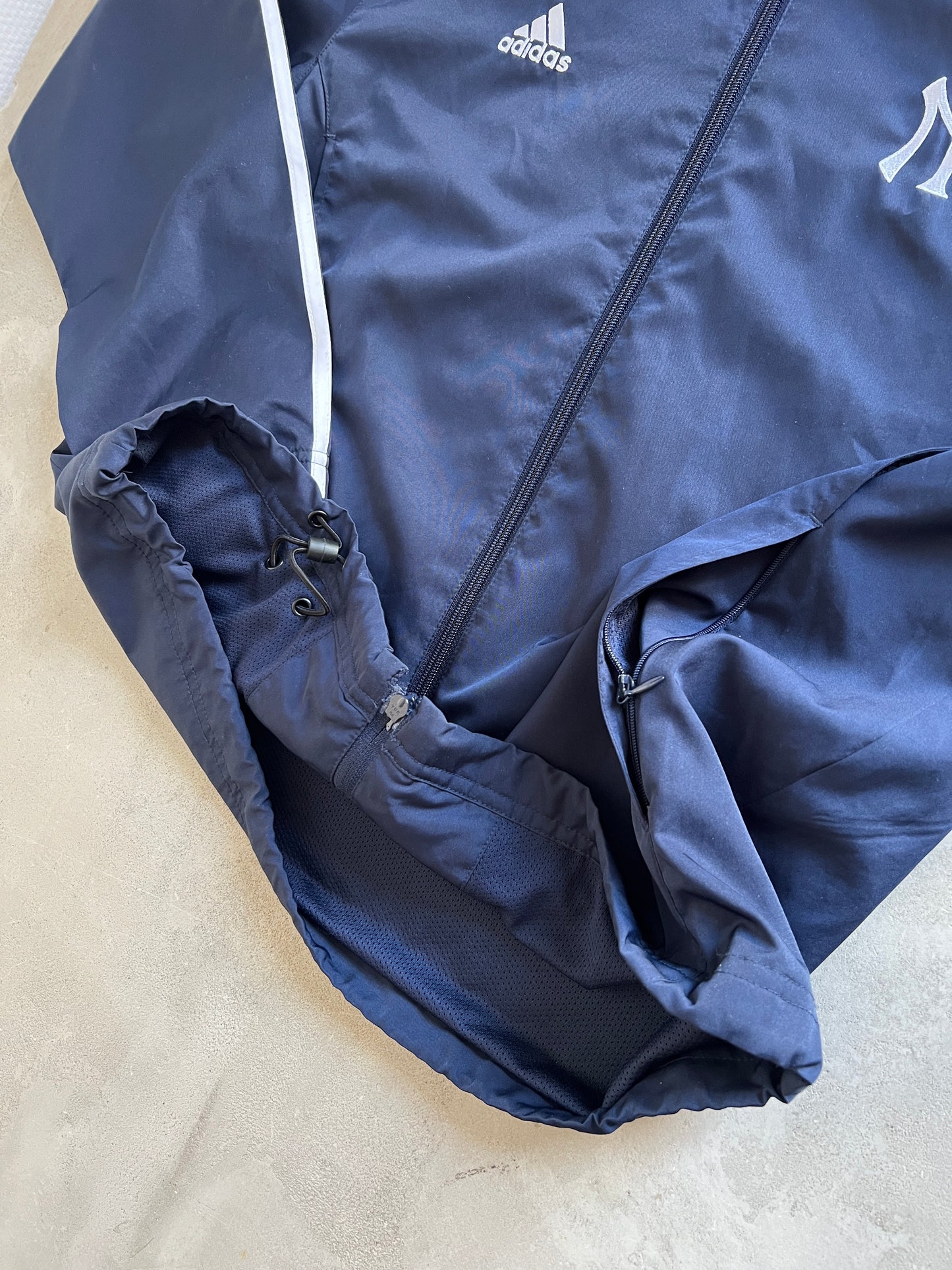 NAVY YANKEES ADIDAS TRACK JACKET - 2000S - L