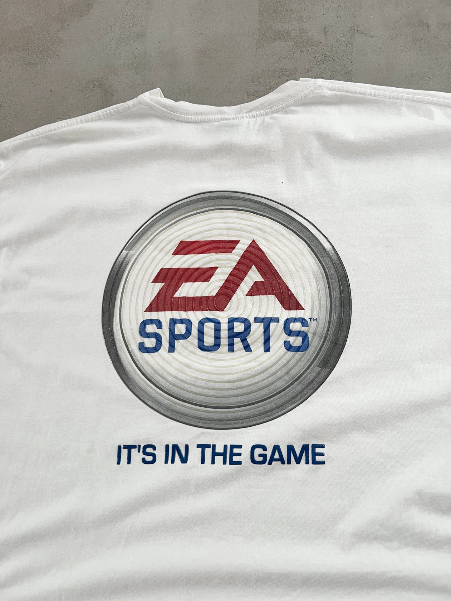 WHITE EA SPORTS PROMO TEE - 2000S - XL