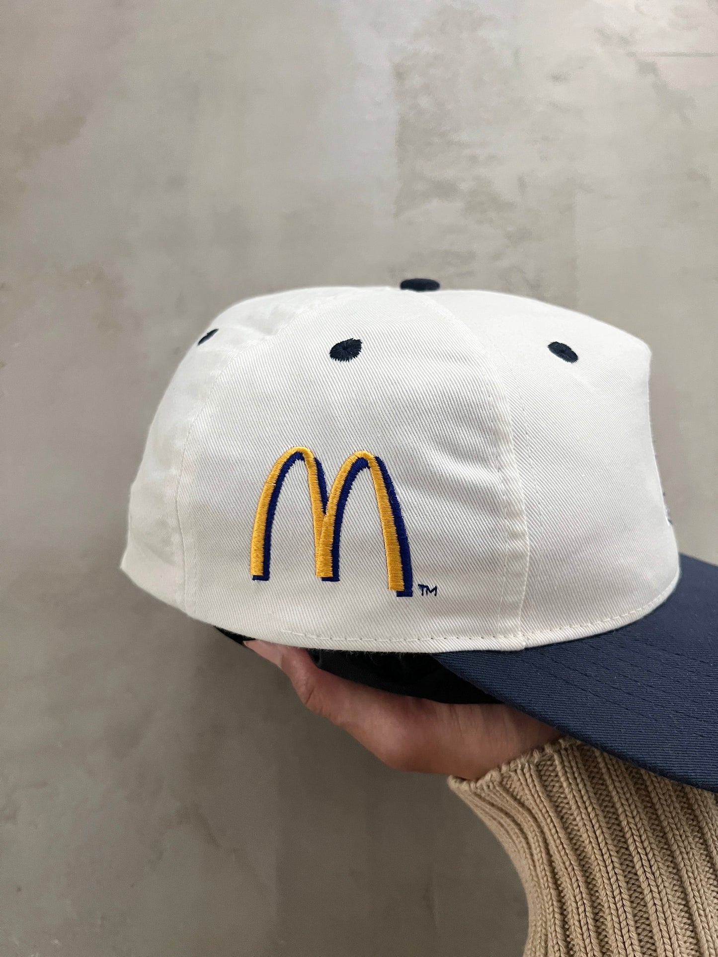 WHITE/NAVY NBA X MCDONALDS CAP - 2000S