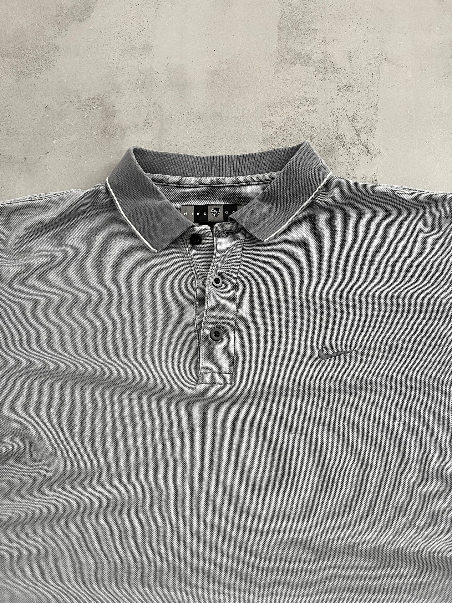 GREY NIKE GOLF POLO - 2000S - M/L