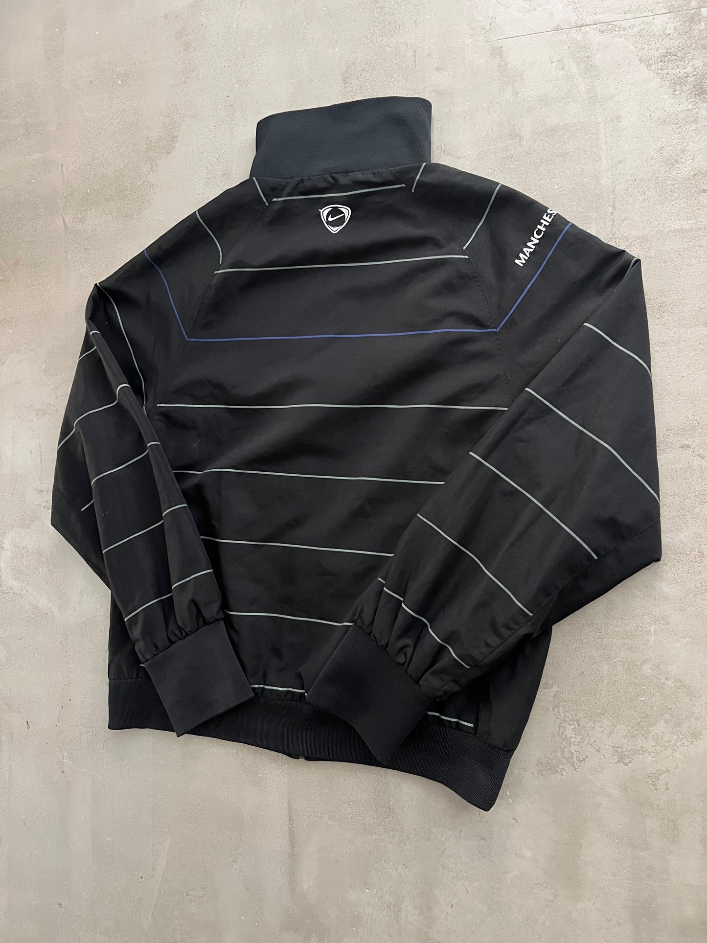 BLACK MANCHESTER UNITED NIKE JACKET - 2000S - S