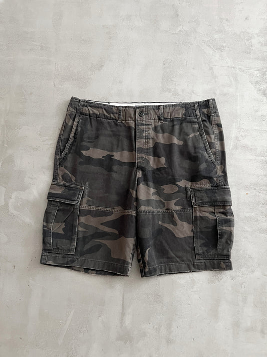 CAMO ABERCROMBIE & FITCH CARGO SHORTS - 2000S - L/XL