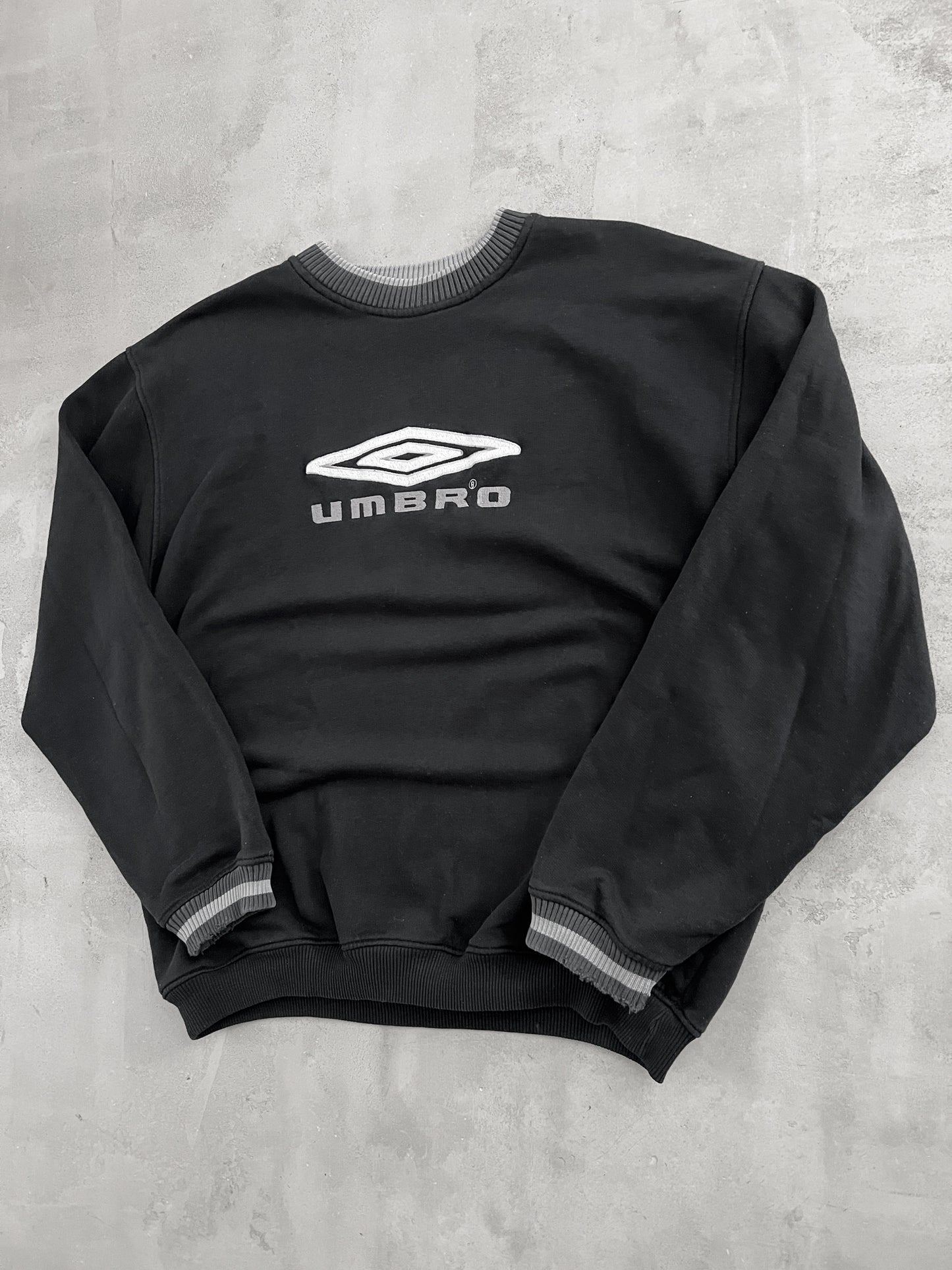 BLACK UMBRO SWEATER - 1990S - L