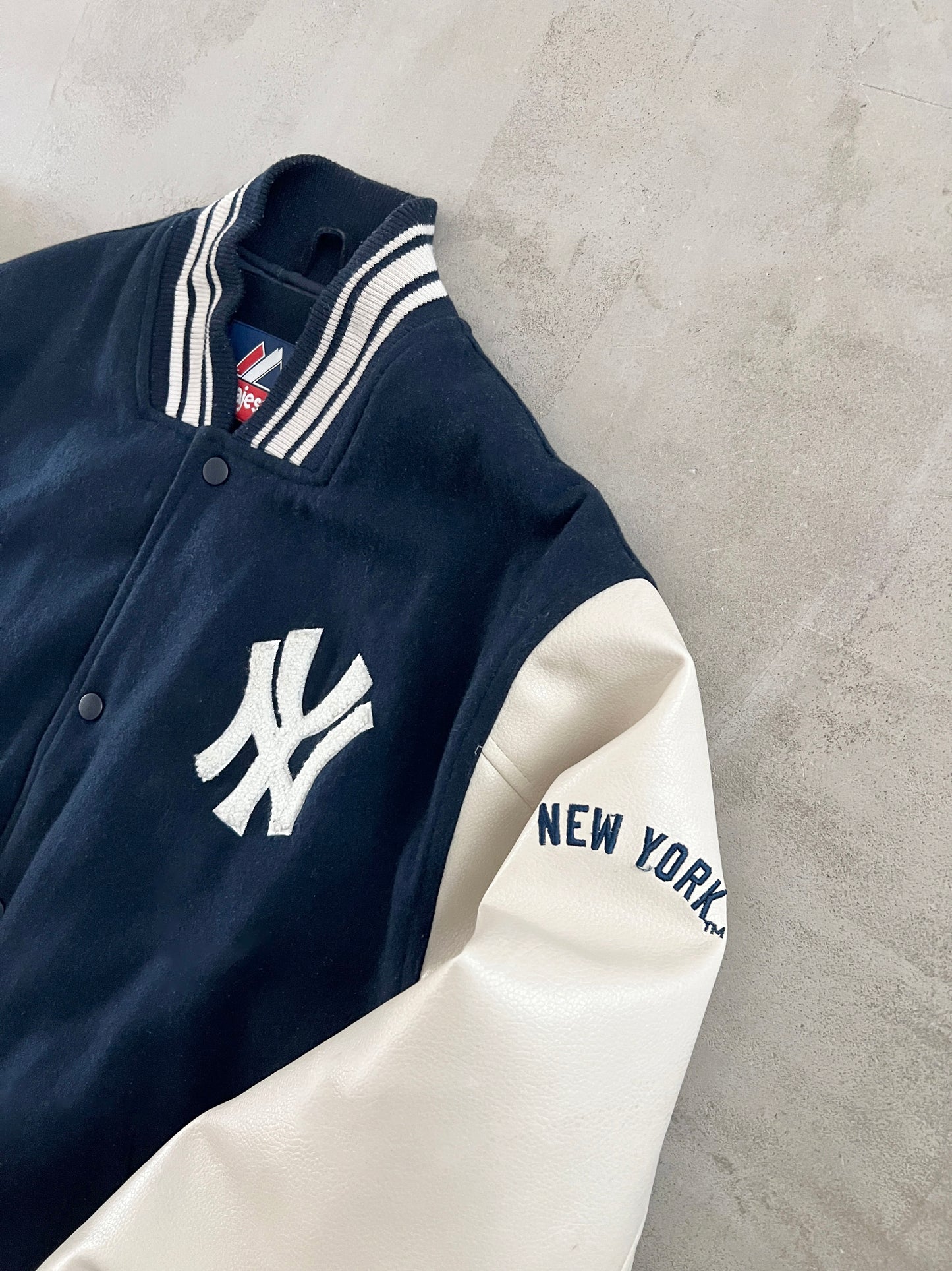 NAVY/CREME YANKEES JACKET - 1990S - L