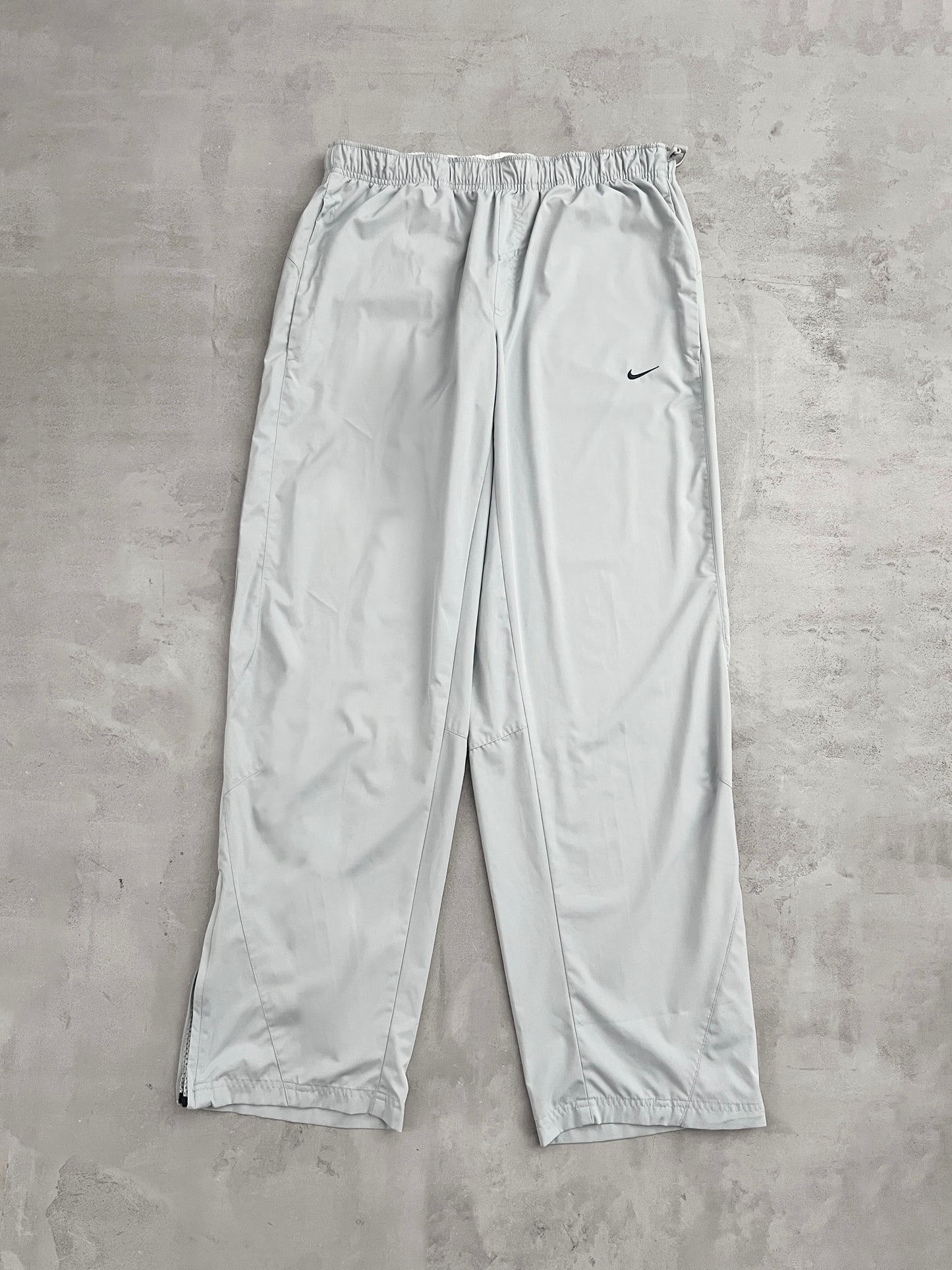 GREY/WHITE NIKE SHOX TRACK PANTS - 2000S - XL