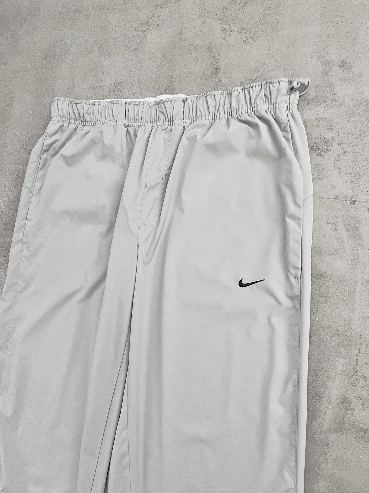 GREY/WHITE NIKE SHOX TRACK PANTS - 2000S - XL