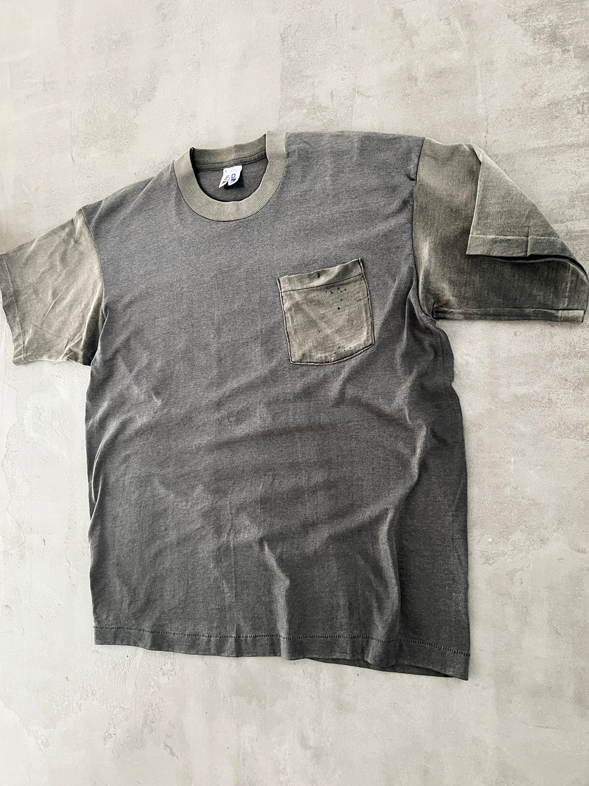 FADED MOCHA POCKET TEE - 1990S - XL/L