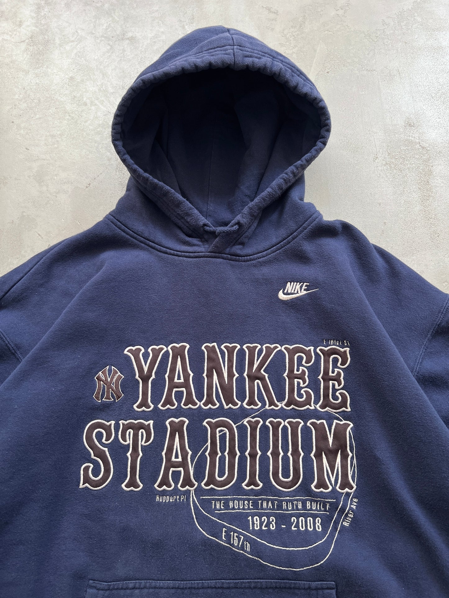 FADED NAVY YANKEES HOODIE - 2000S - L